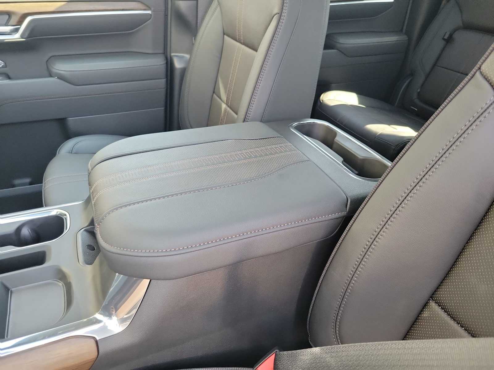 Thumbnail: 2026 Chevrolet Silverado 1500 - 16