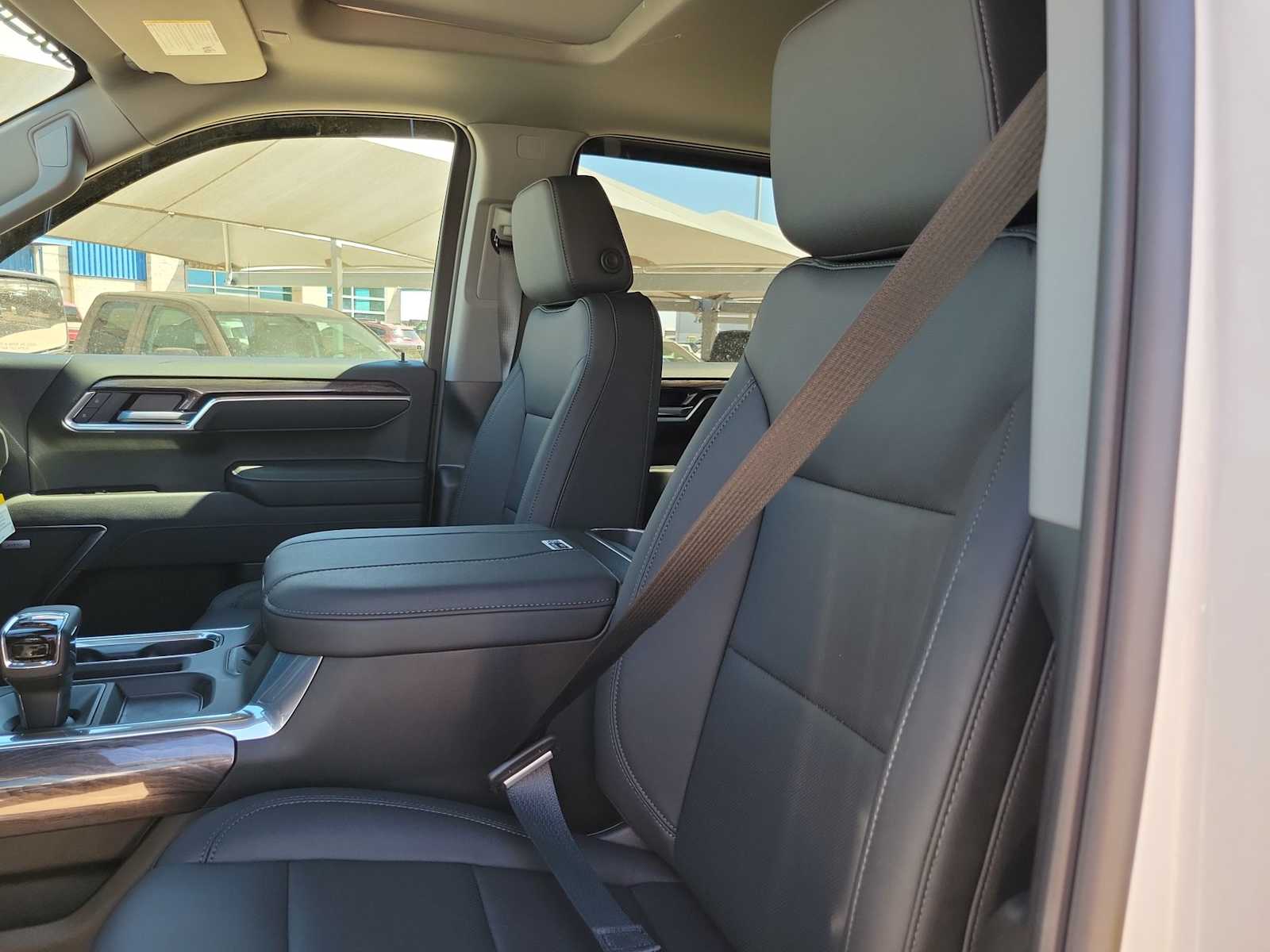 Thumbnail: 2026 Chevrolet Silverado 1500 - 15