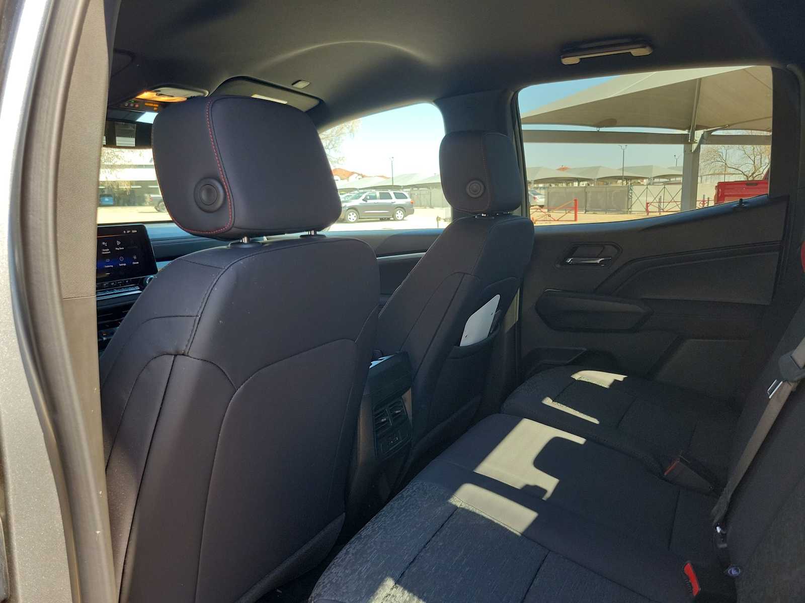 Thumbnail: 2026 Chevrolet Colorado - 16