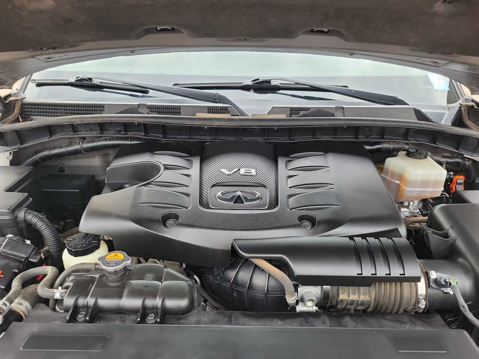 Thumbnail: 2017 INFINITI QX80 - 9