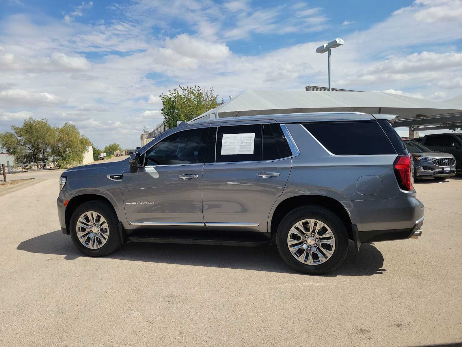 Thumbnail: 2022 GMC Yukon - 3