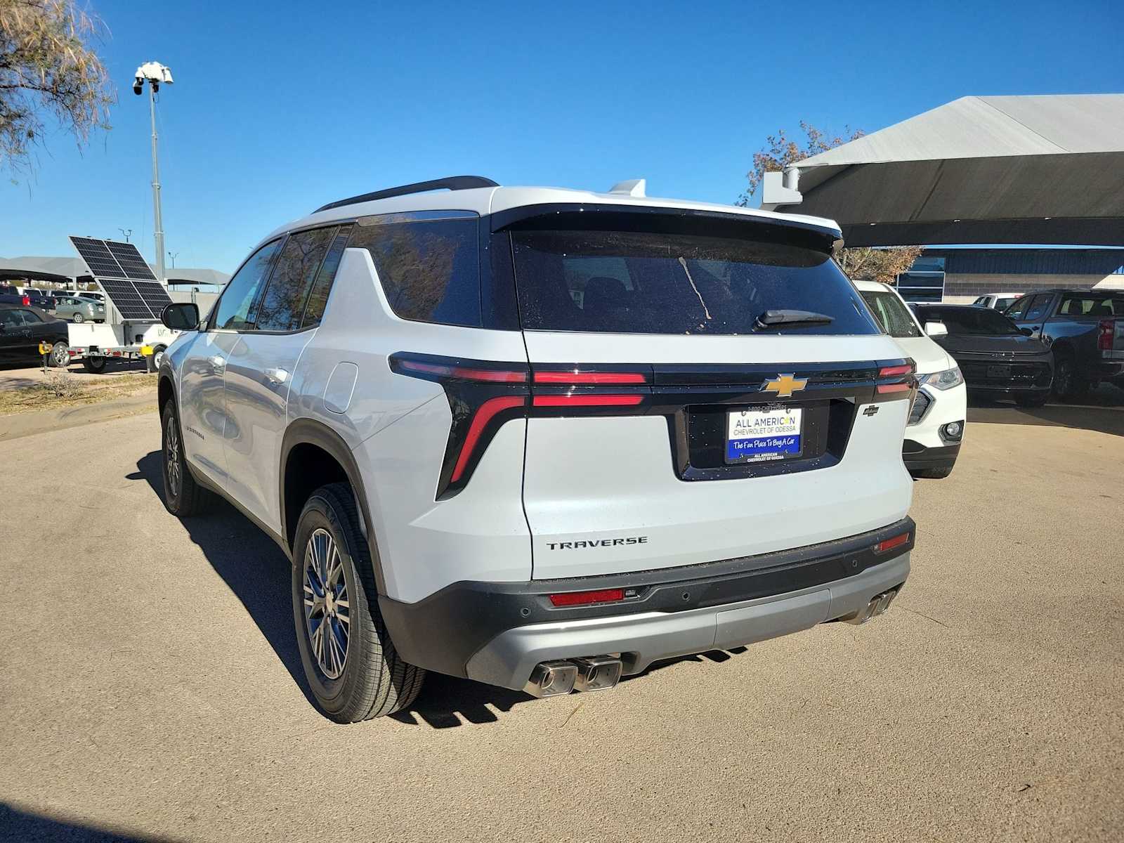 Thumbnail: 2026 Chevrolet Traverse - 4