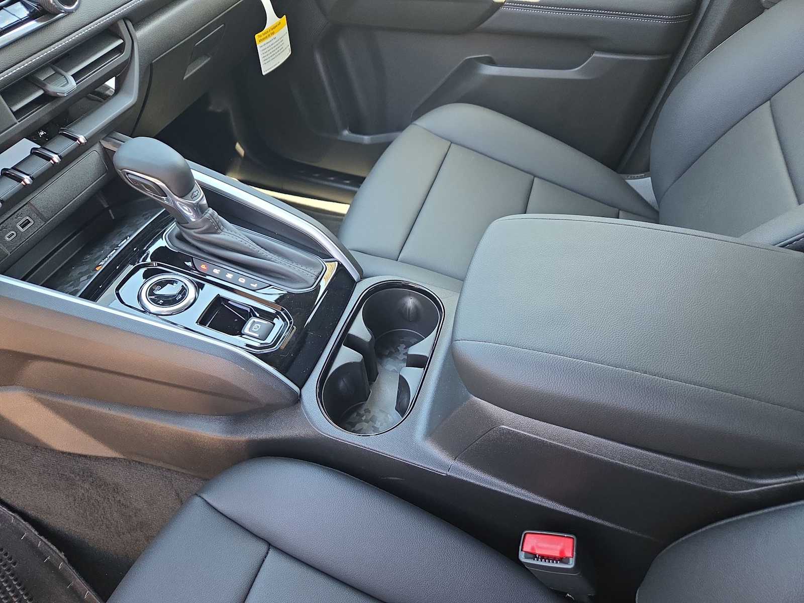 Thumbnail: 2026 Chevrolet Colorado - 20