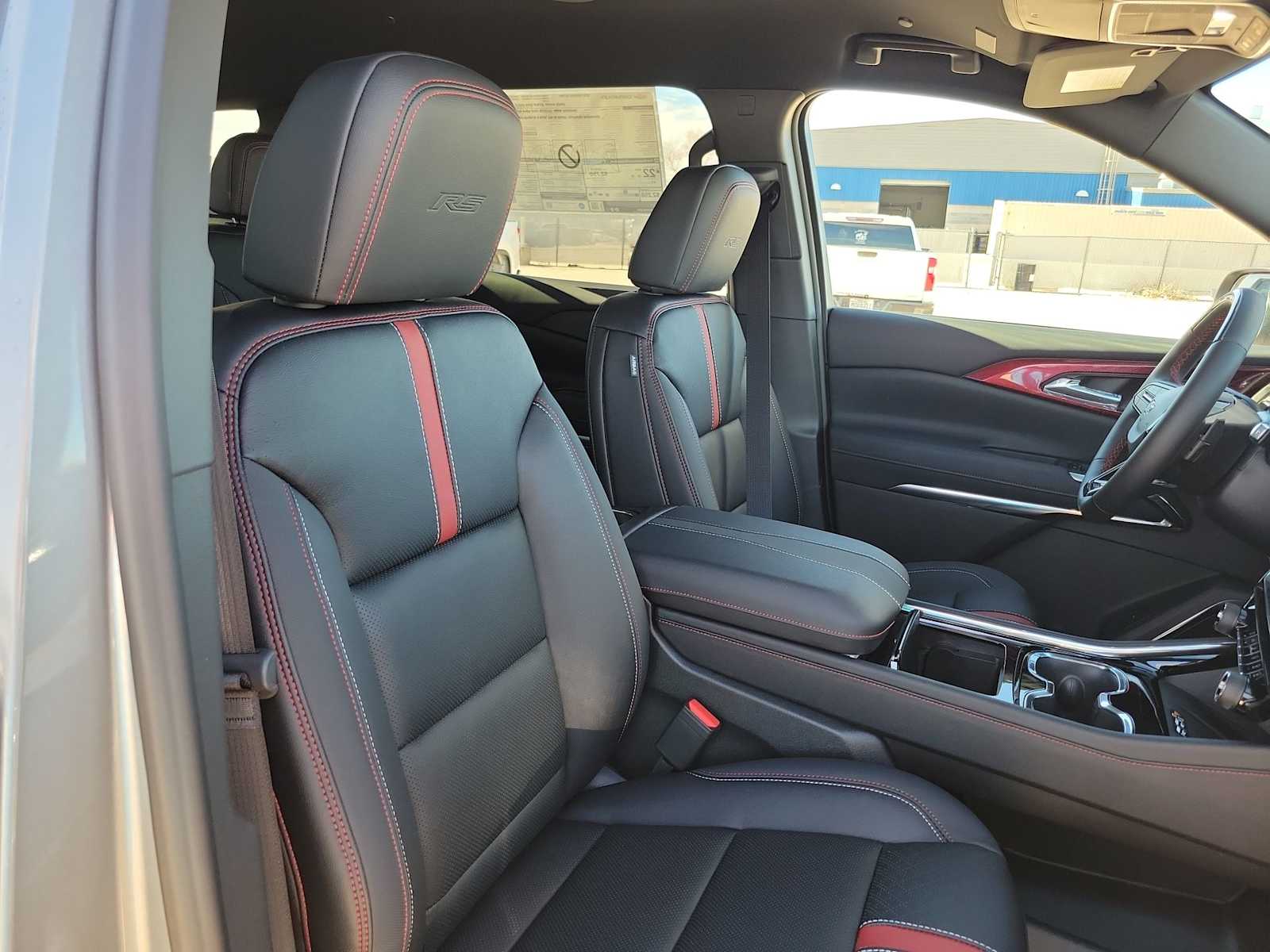 Thumbnail: 2026 Chevrolet Traverse - 14