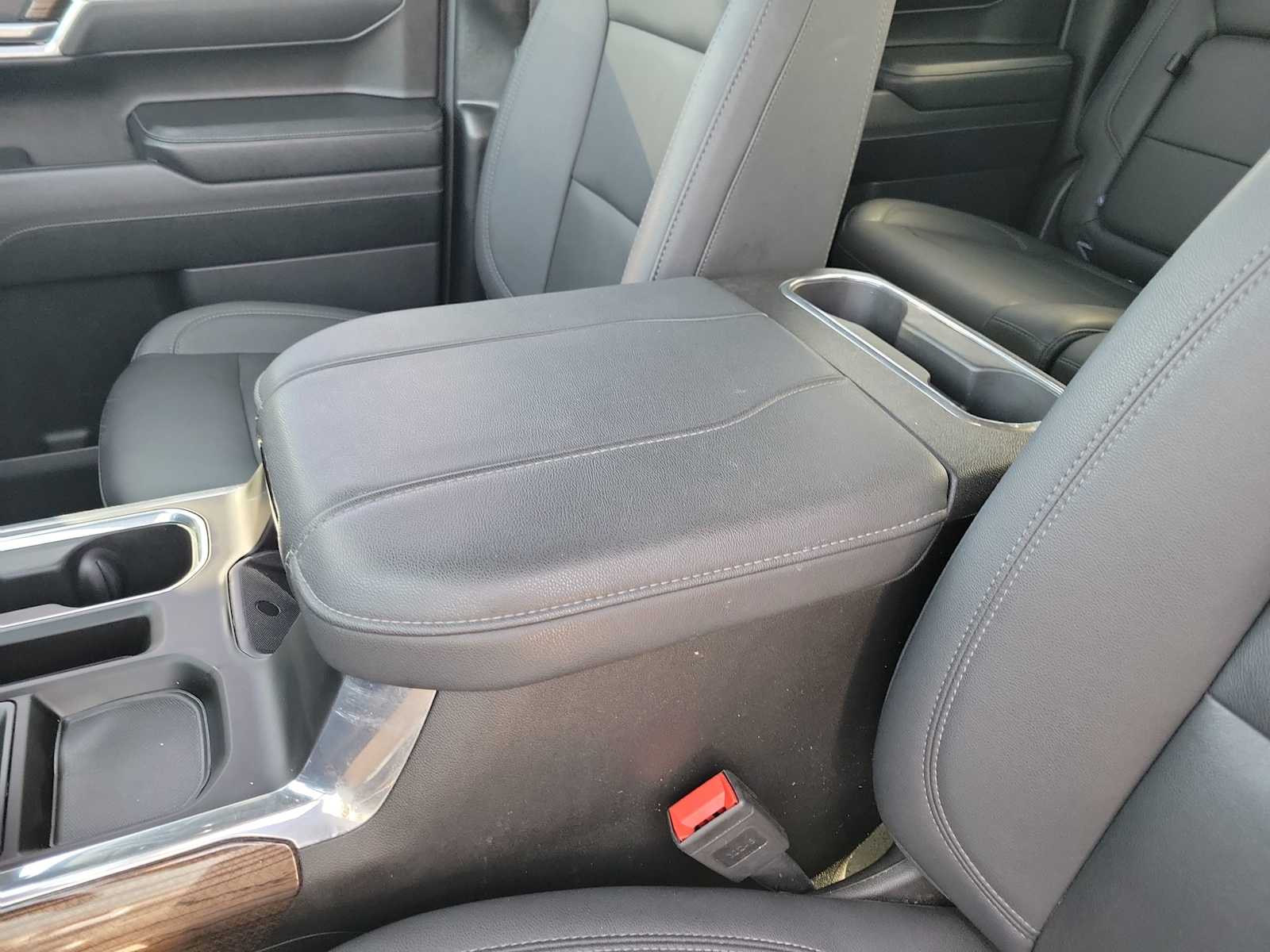 Thumbnail: 2024 Chevrolet Silverado 1500 - 16