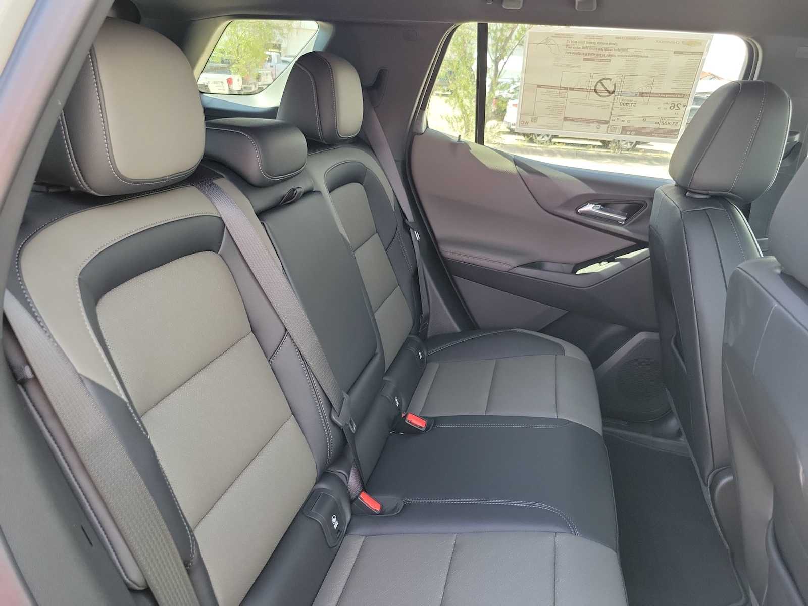 2026 Chevrolet Equinox LT 13