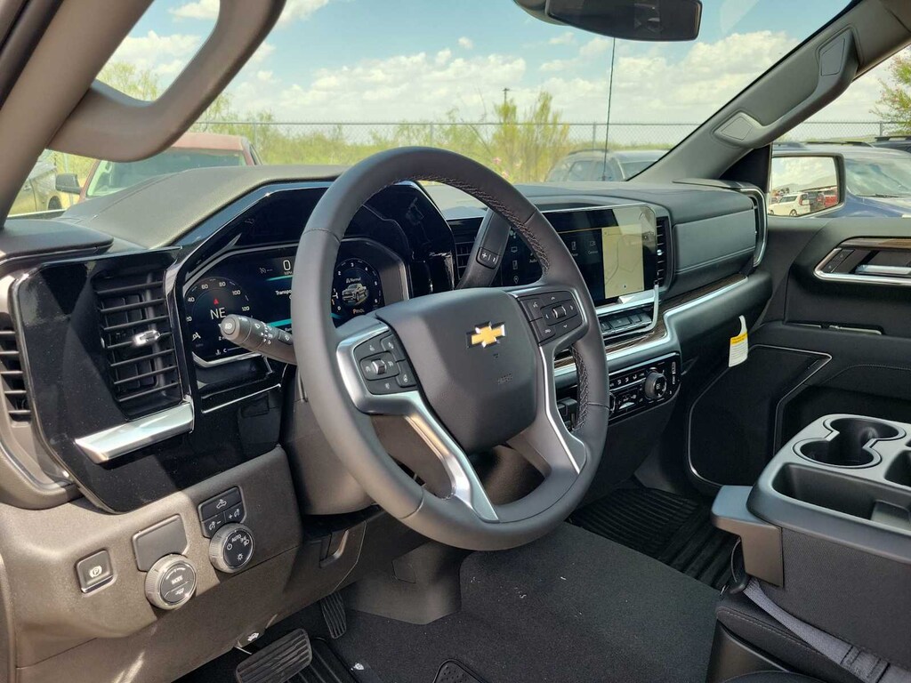 New 2026 Chevrolet Silverado 1500 LT w/1LT Truck Crew Cab