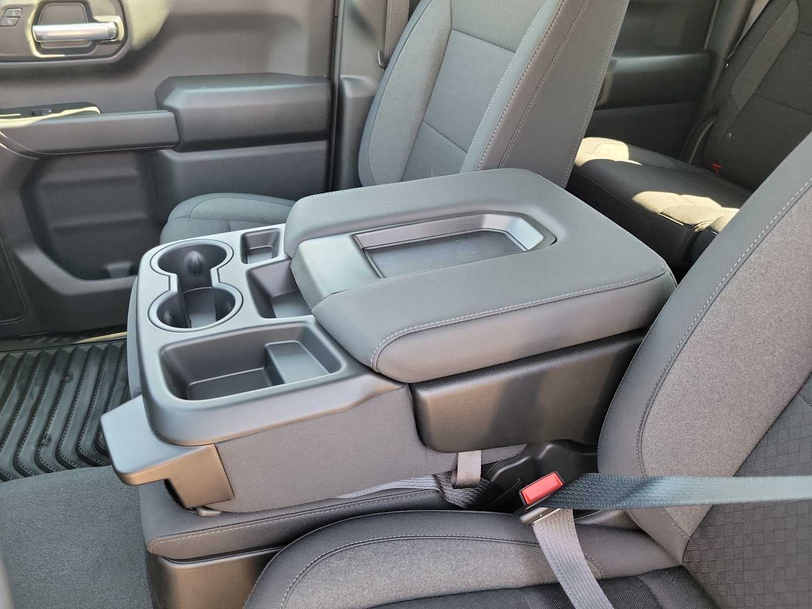 Thumbnail: 2026 Chevrolet Silverado 1500 - 16