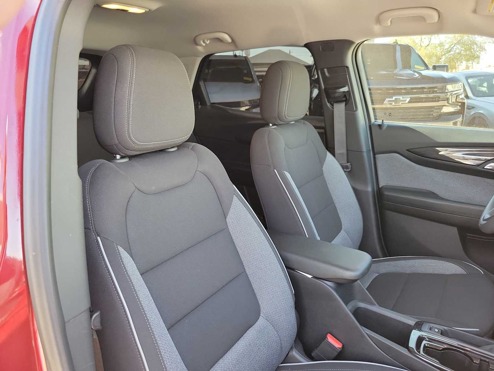 Thumbnail: 2025 Chevrolet TrailBlazer - 14