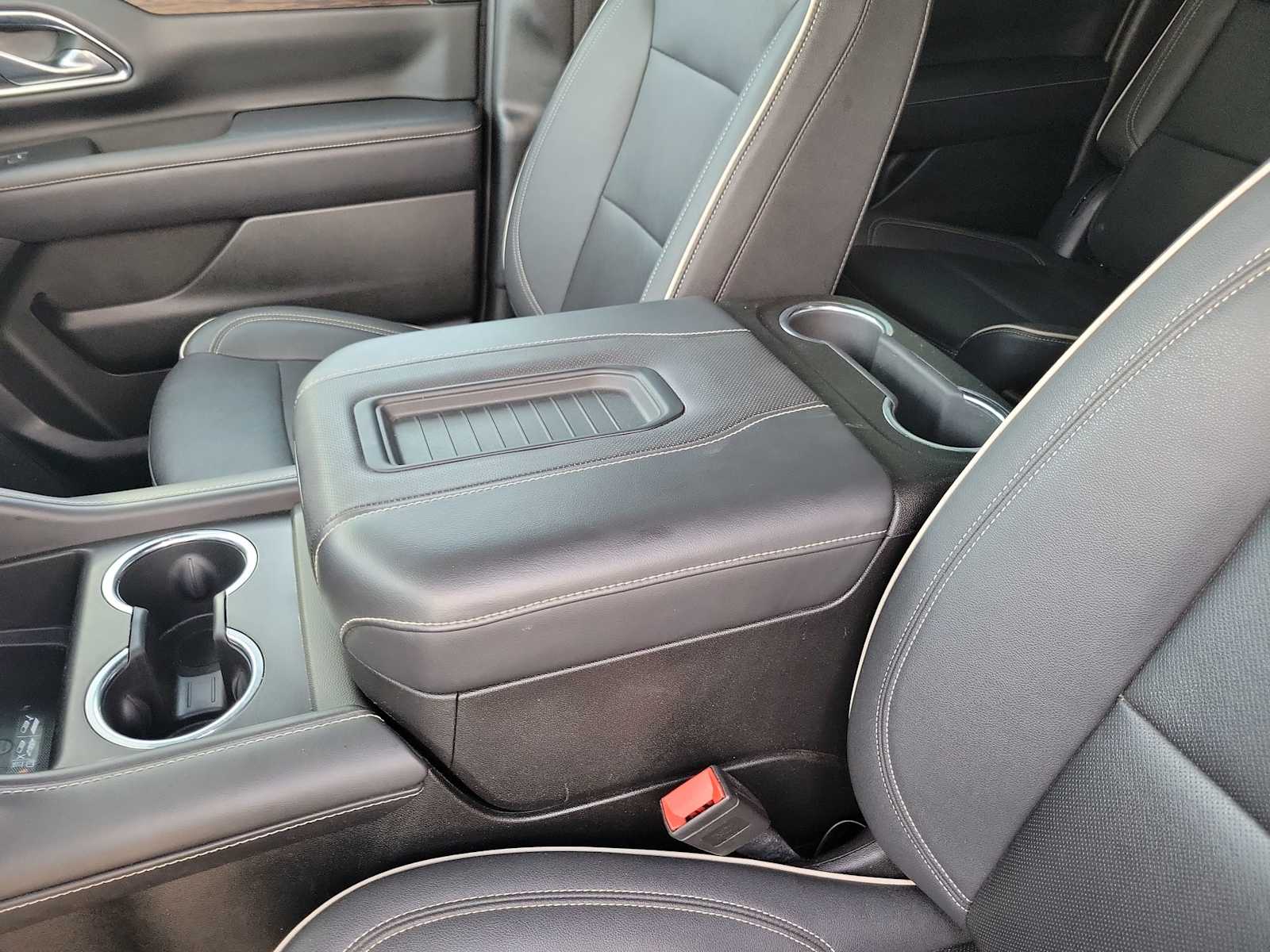 Thumbnail: 2023 Chevrolet Suburban - 16