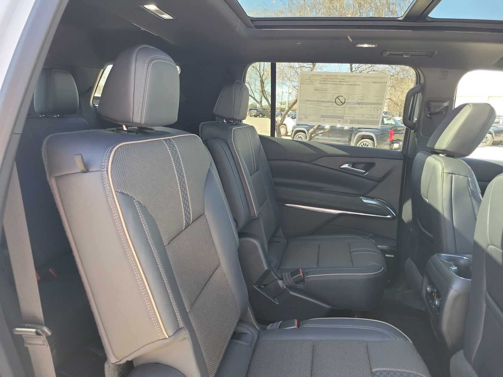 Thumbnail: 2026 Chevrolet Traverse - 9