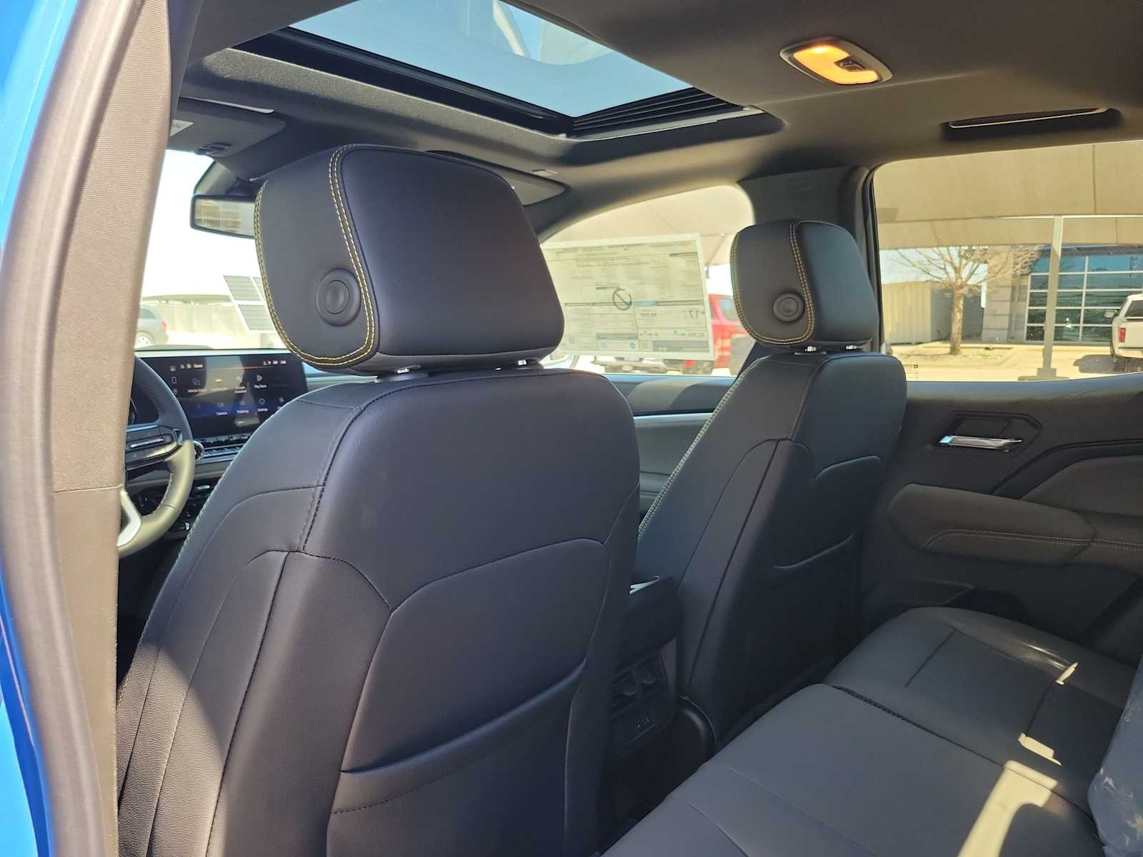 Thumbnail: 2026 Chevrolet Colorado - 16