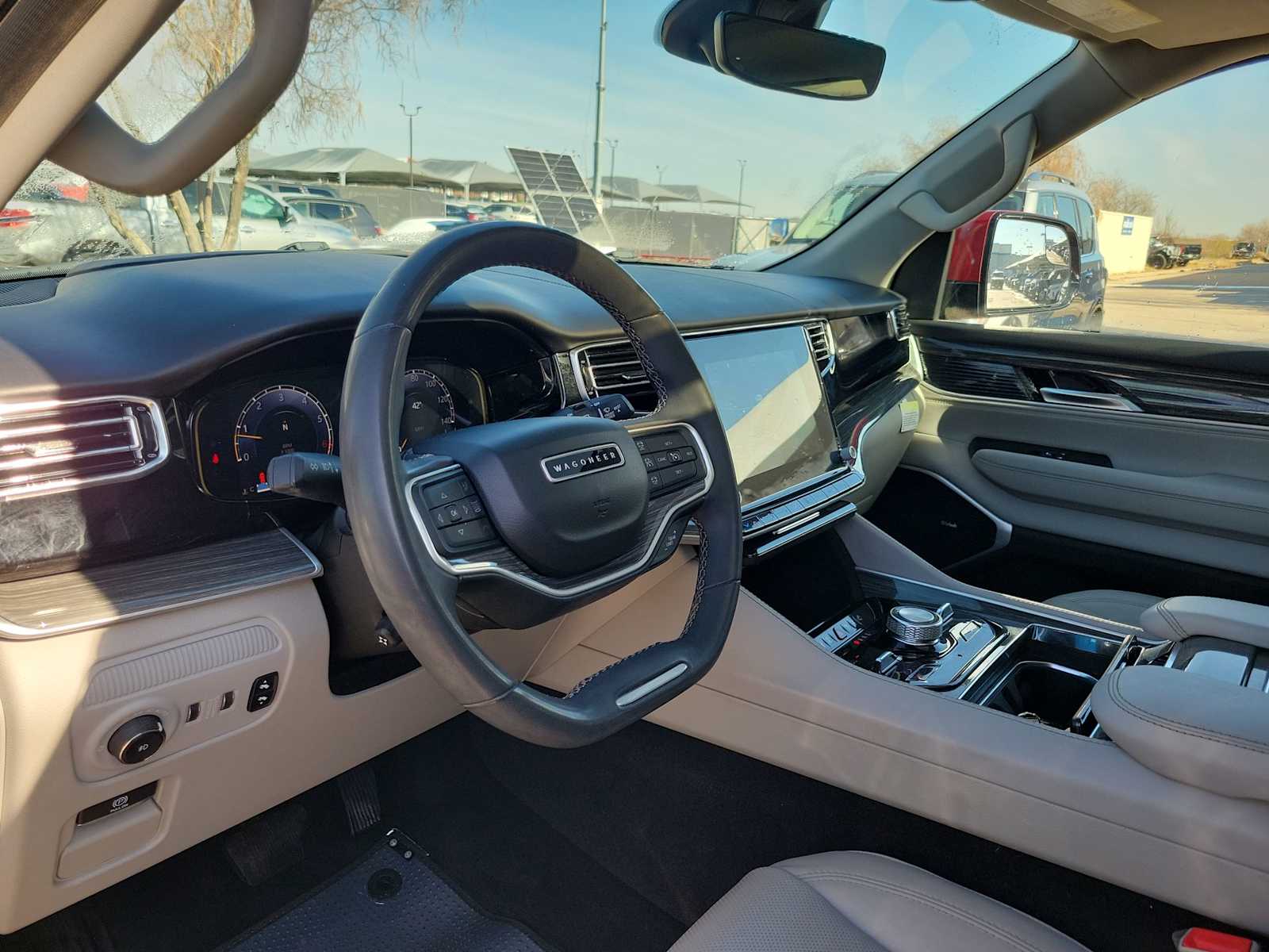 Thumbnail: 2022 Jeep Wagoneer - 2