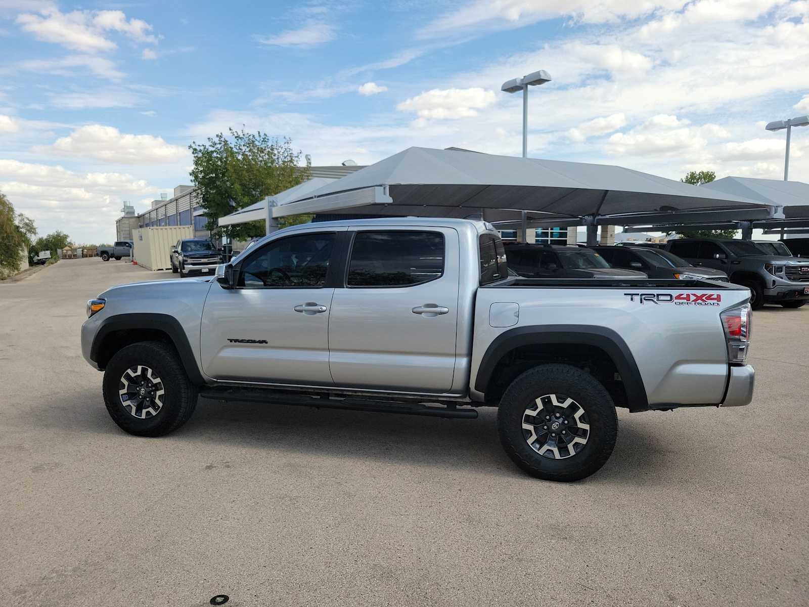 Thumbnail: 2022 Toyota Tacoma - 3