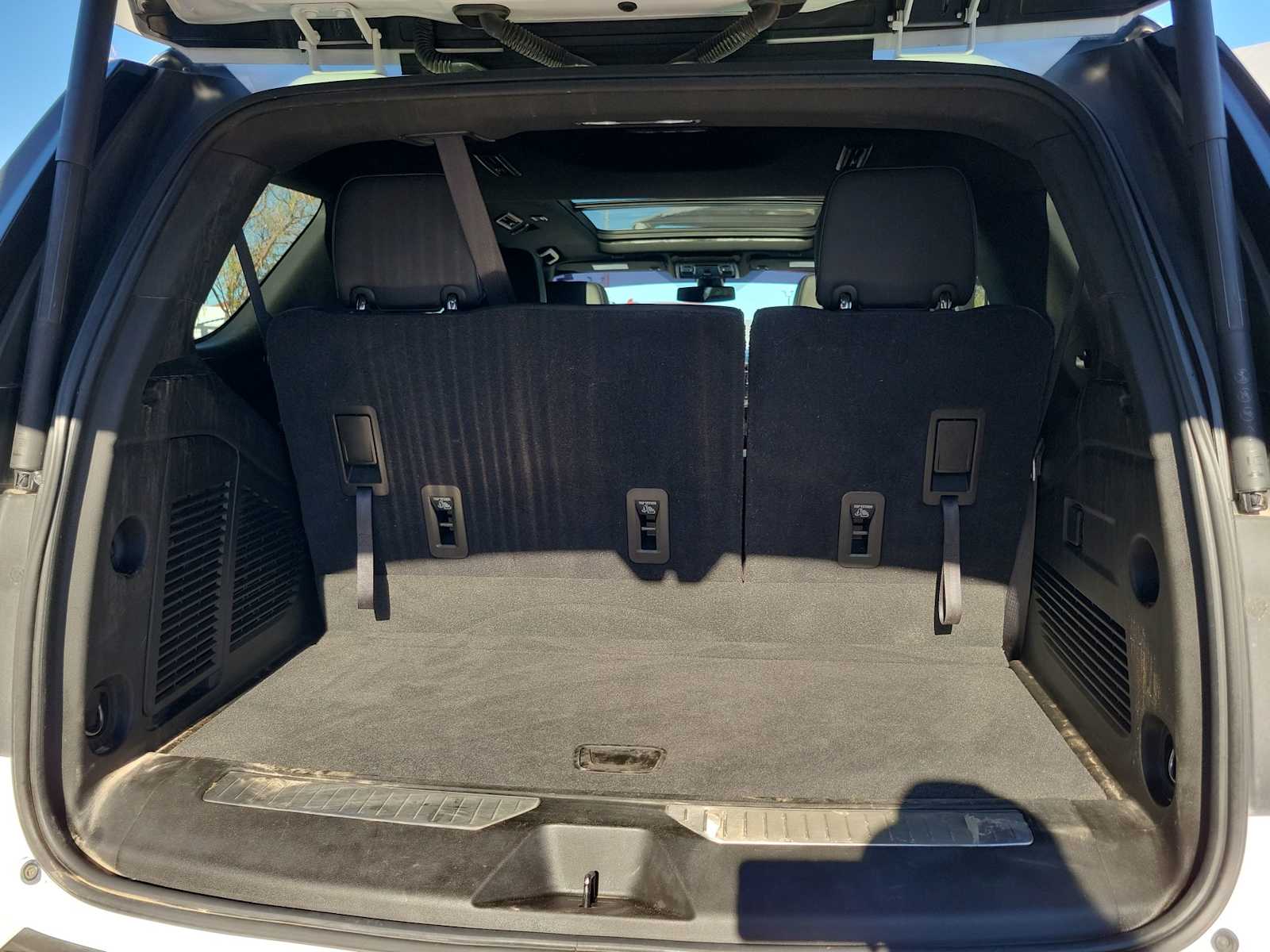 Thumbnail: 2021 Chevrolet Tahoe - 19