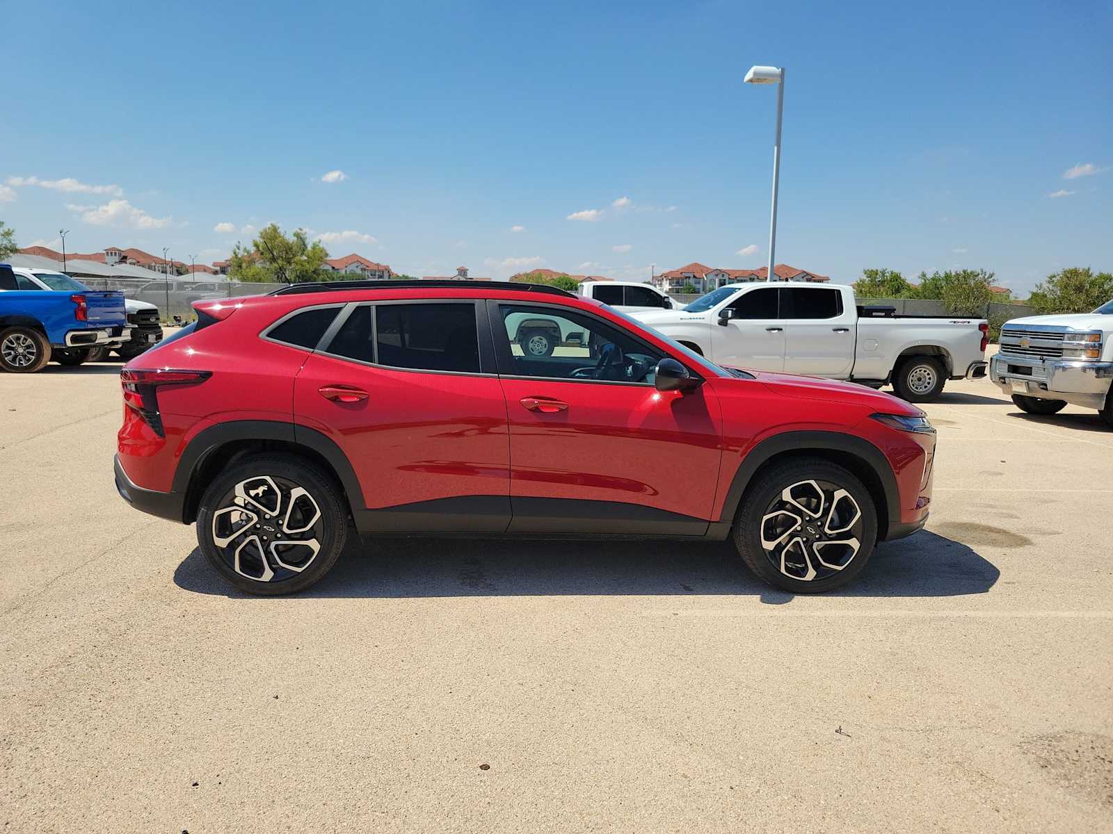 Thumbnail: 2026 Chevrolet Trax - 9