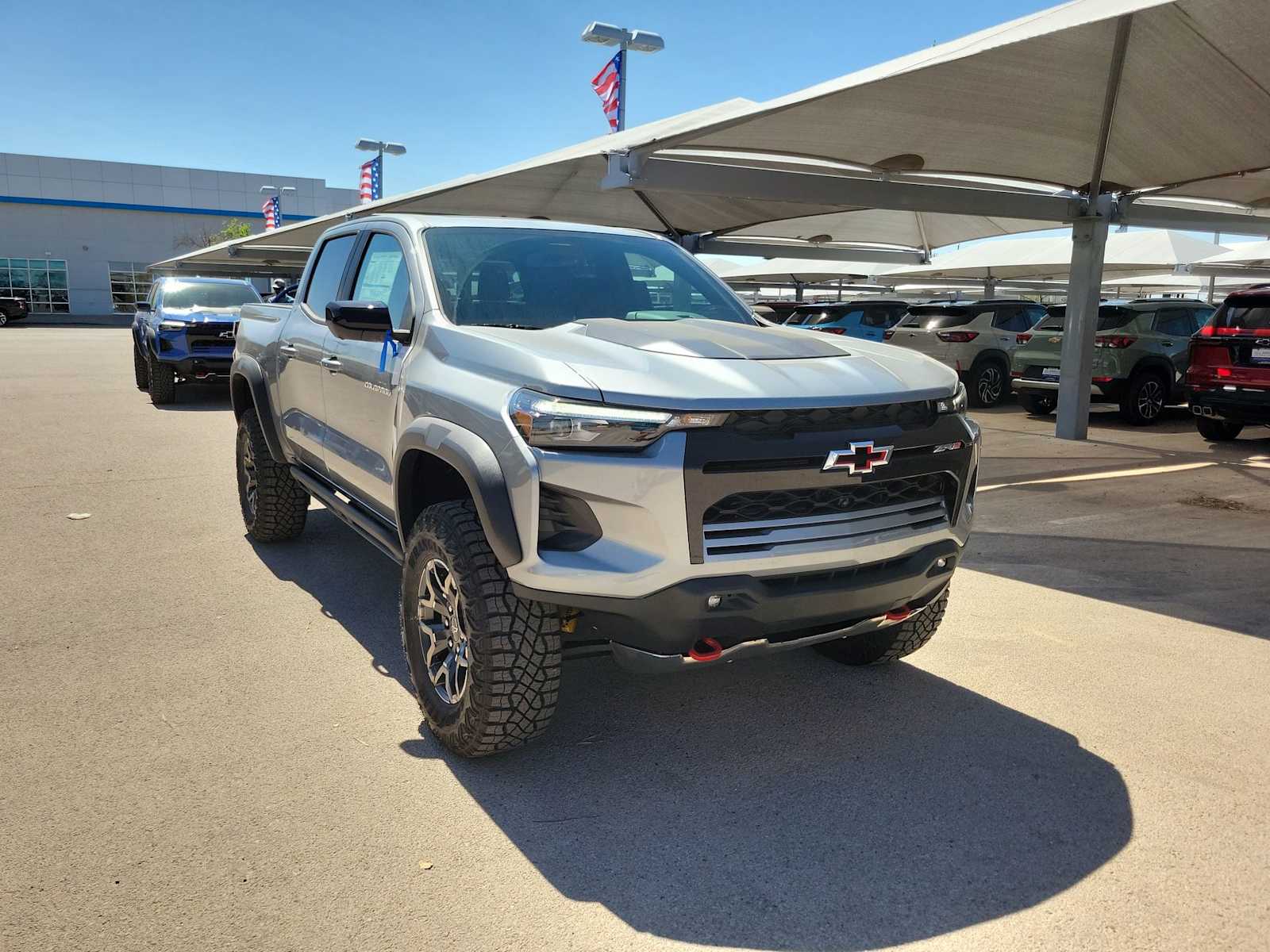 Thumbnail: 2026 Chevrolet Colorado - 2