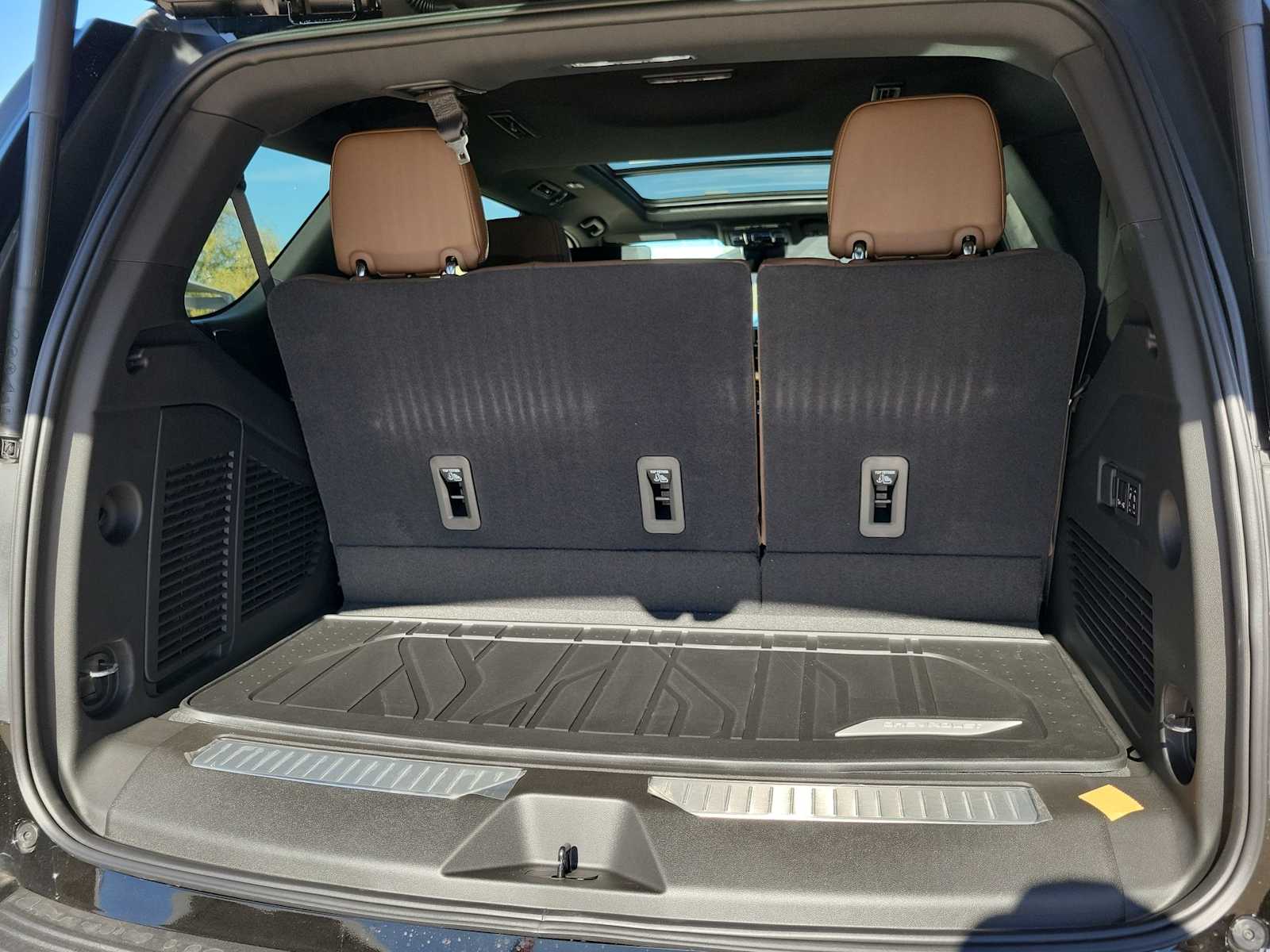 Thumbnail: 2026 Chevrolet Tahoe - 19