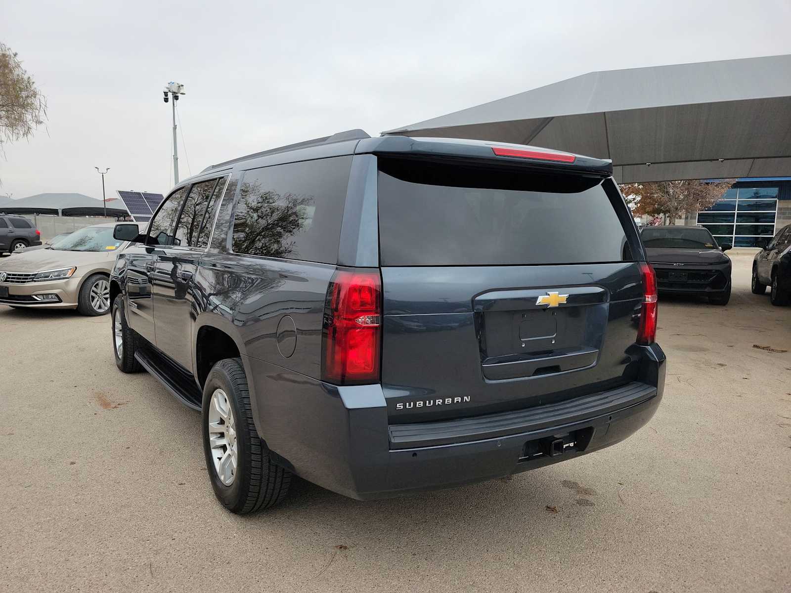 Thumbnail: 2020 Chevrolet Suburban - 4