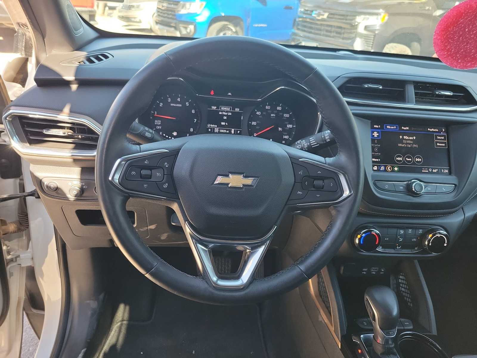 Thumbnail: 2022 Chevrolet TrailBlazer - 15