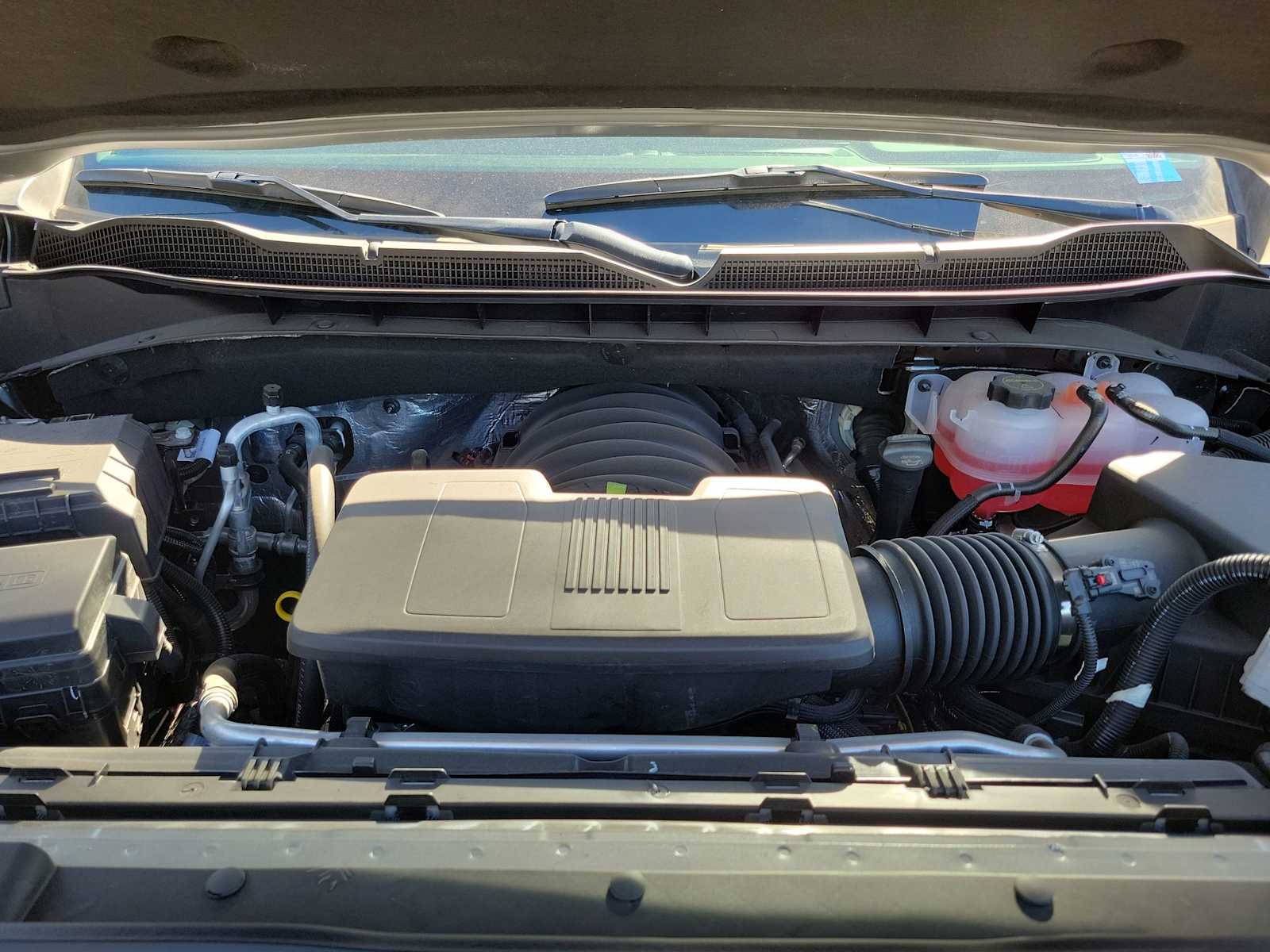 Thumbnail: 2026 Chevrolet Silverado 1500 - 9