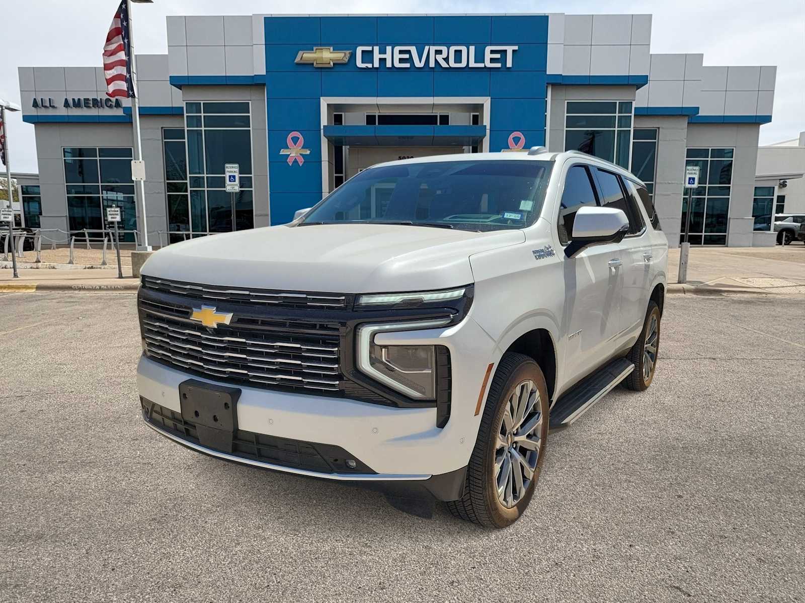 Thumbnail: 2025 Chevrolet Tahoe - 2