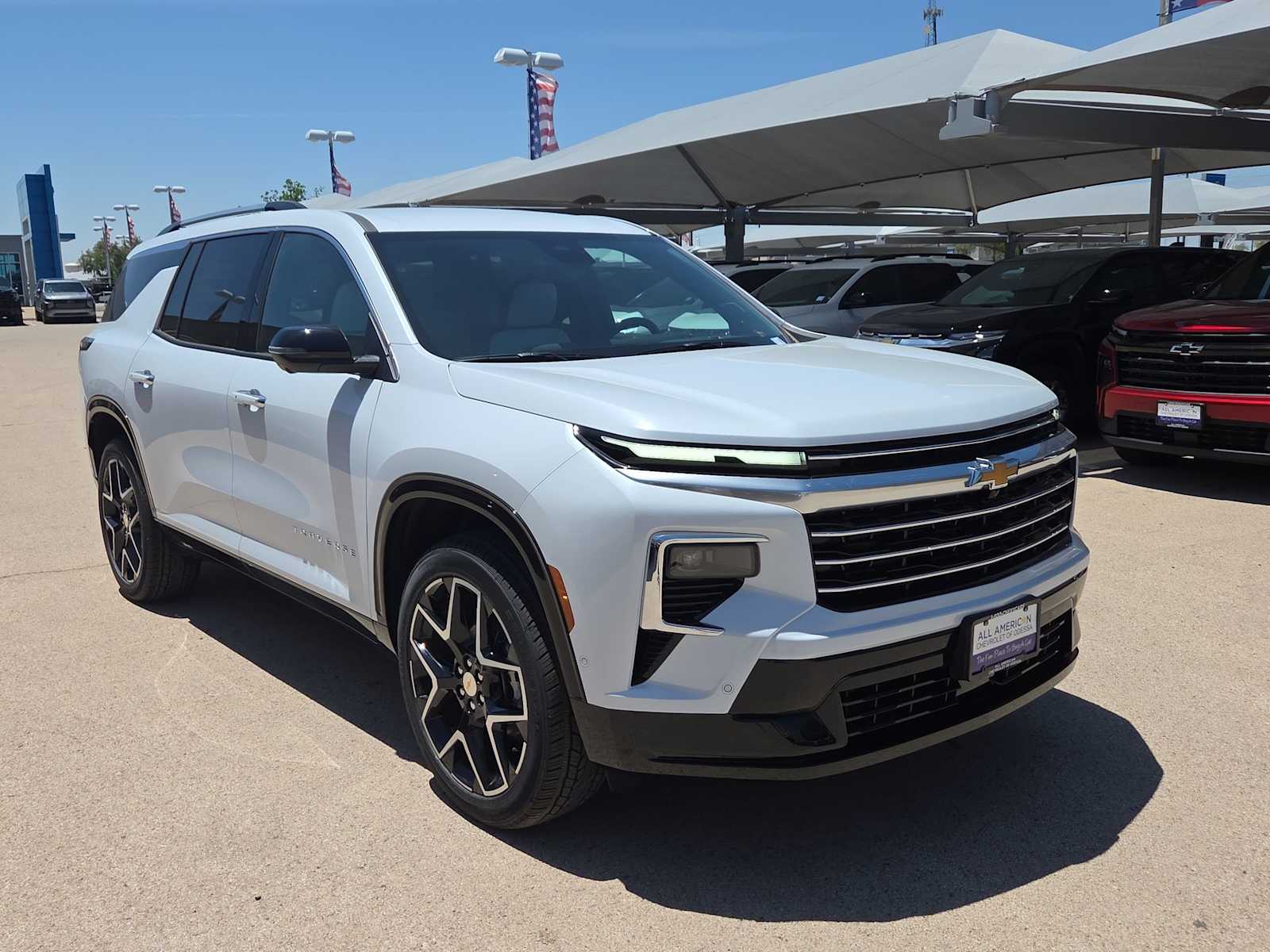 Thumbnail: 2026 Chevrolet Traverse - 2