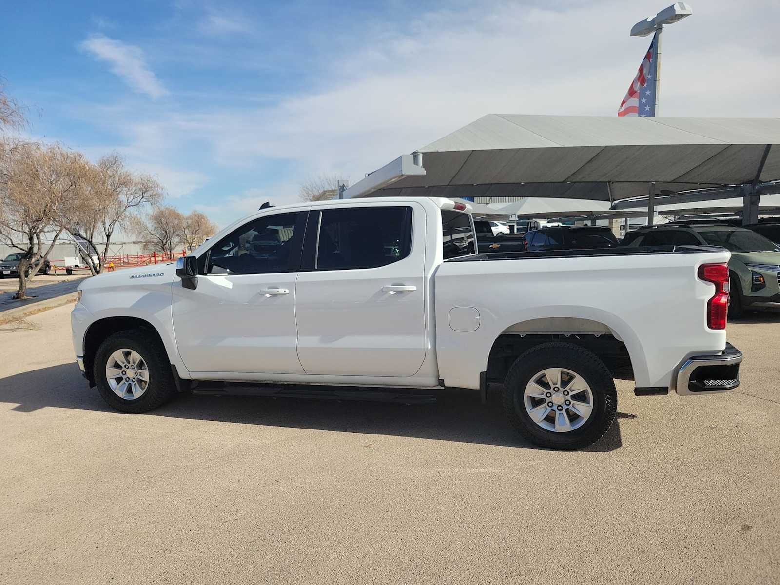 Thumbnail: 2021 Chevrolet Silverado 1500 - 3