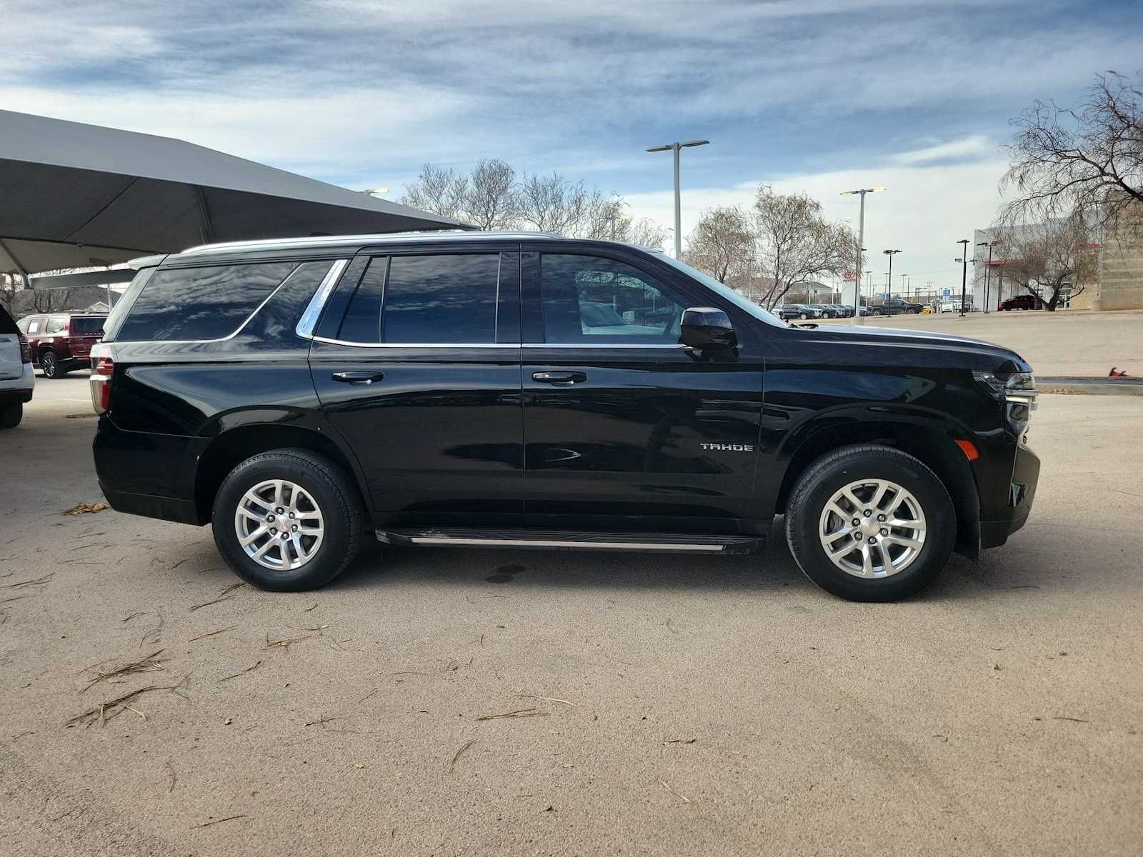 Thumbnail: 2022 Chevrolet Tahoe - 9