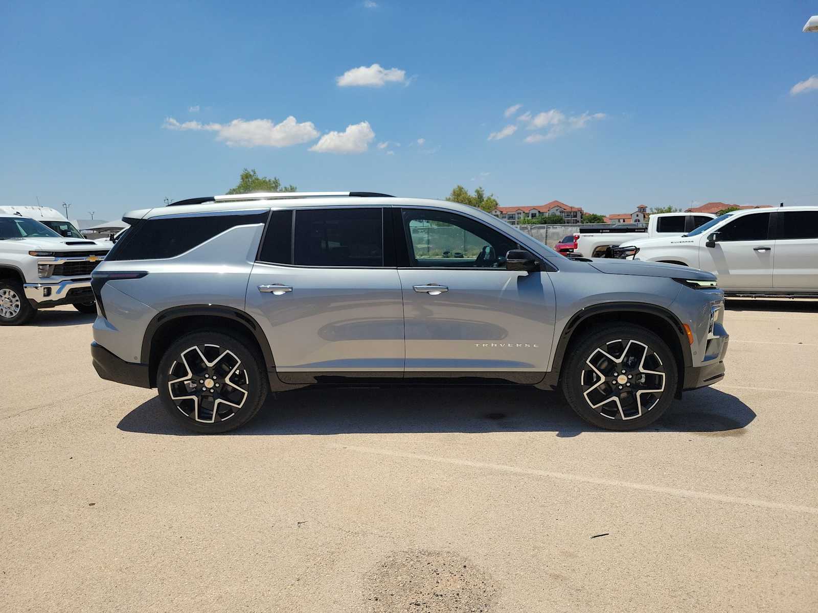 Thumbnail: 2026 Chevrolet Traverse - 9