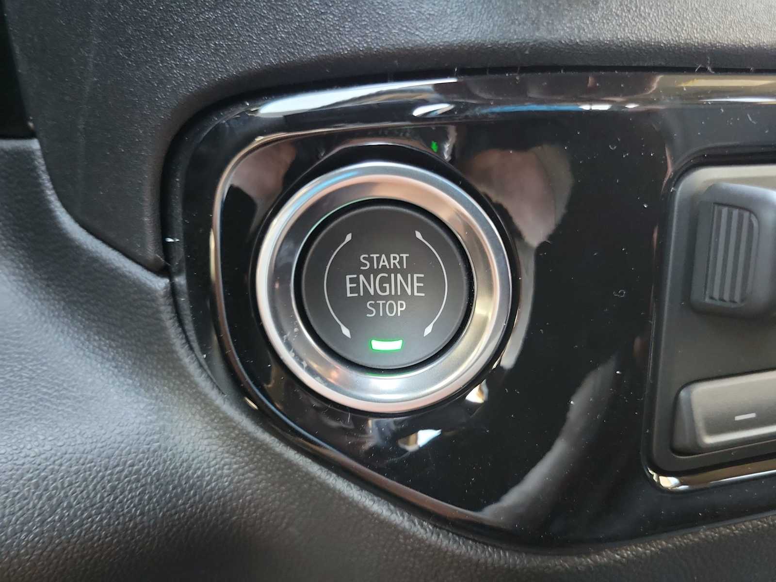 Thumbnail: 2026 Chevrolet Silverado 1500 - 17