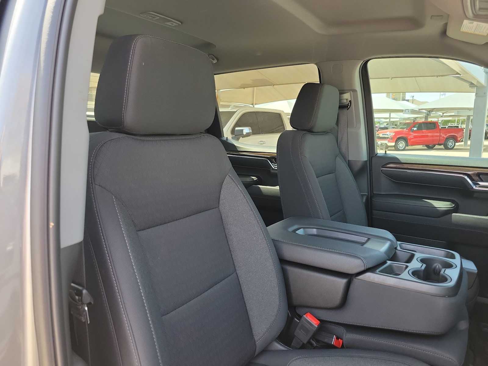 Thumbnail: 2023 Chevrolet Silverado 1500 - 19