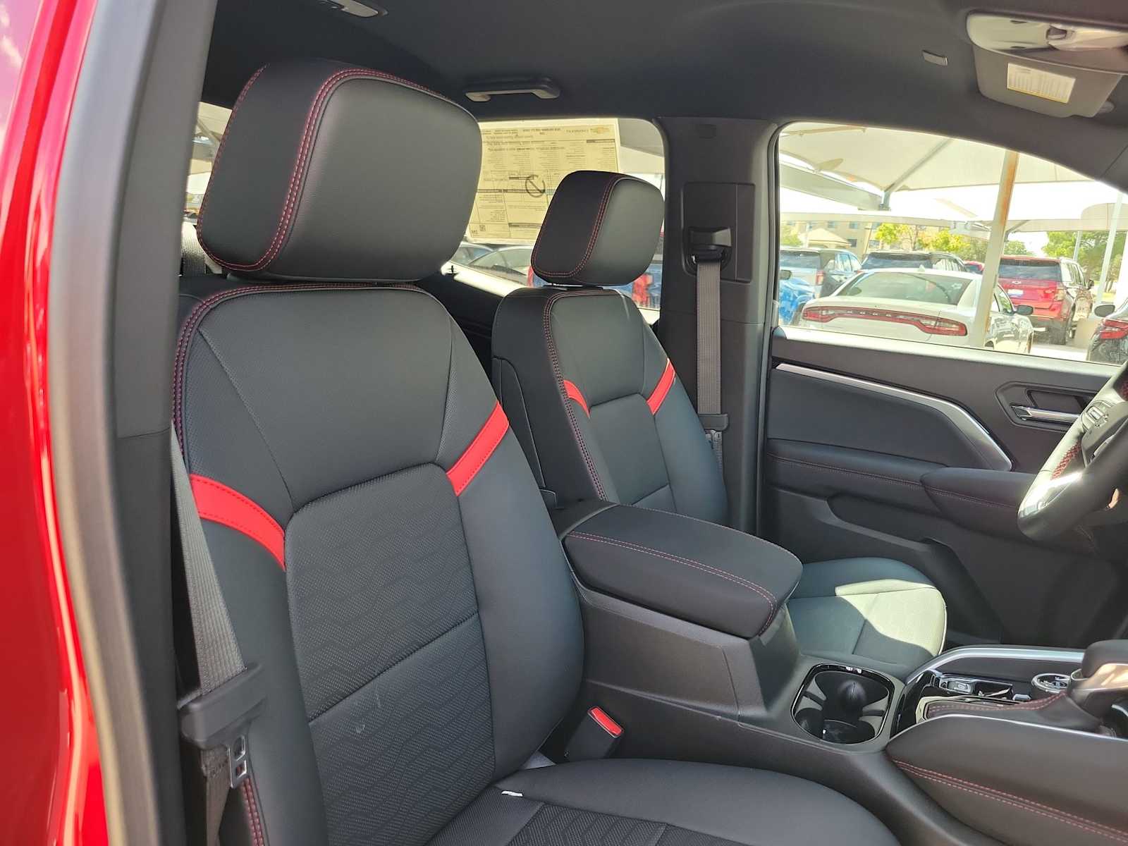 Thumbnail: 2026 Chevrolet Colorado - 14