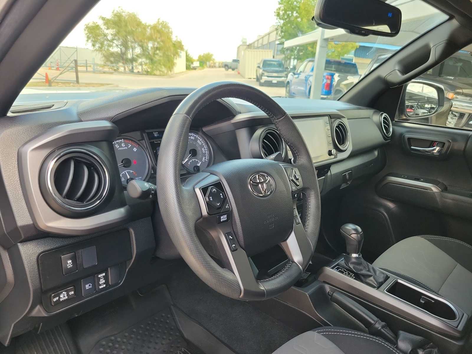 Thumbnail: 2022 Toyota Tacoma - 2