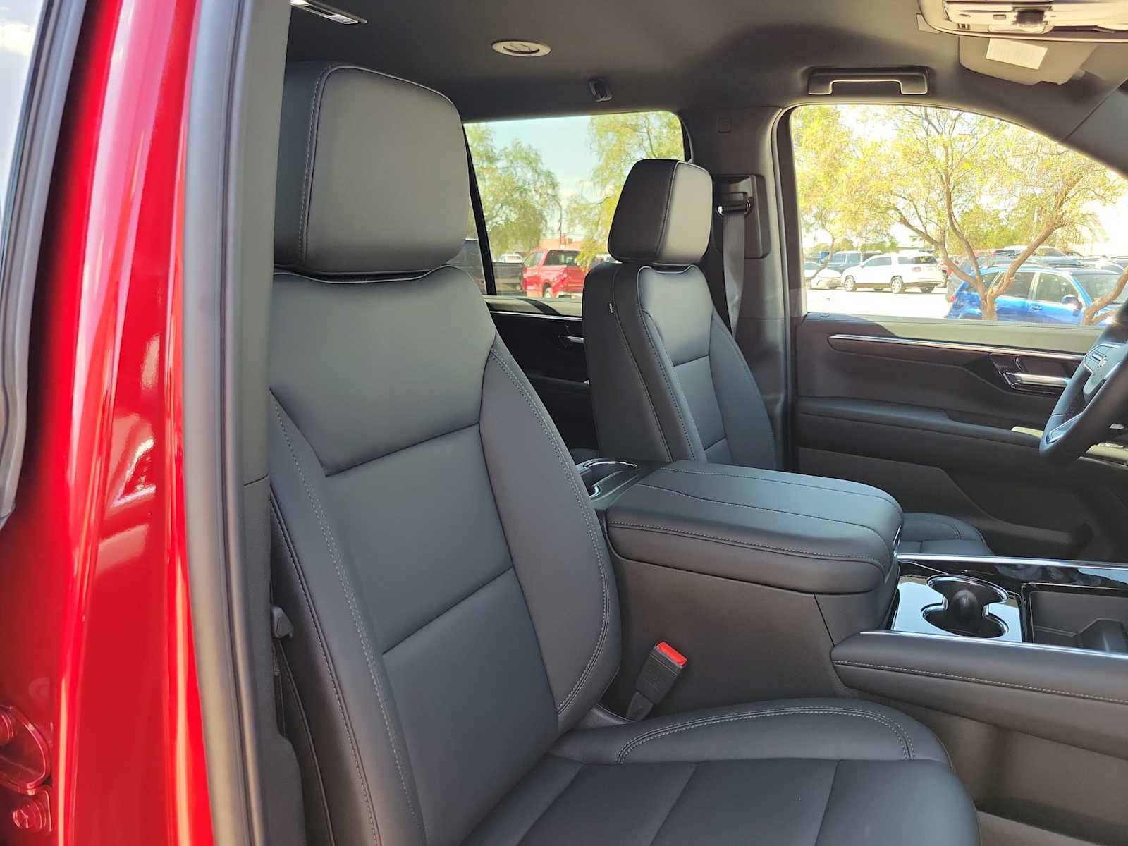 Thumbnail: 2026 Chevrolet Tahoe - 14