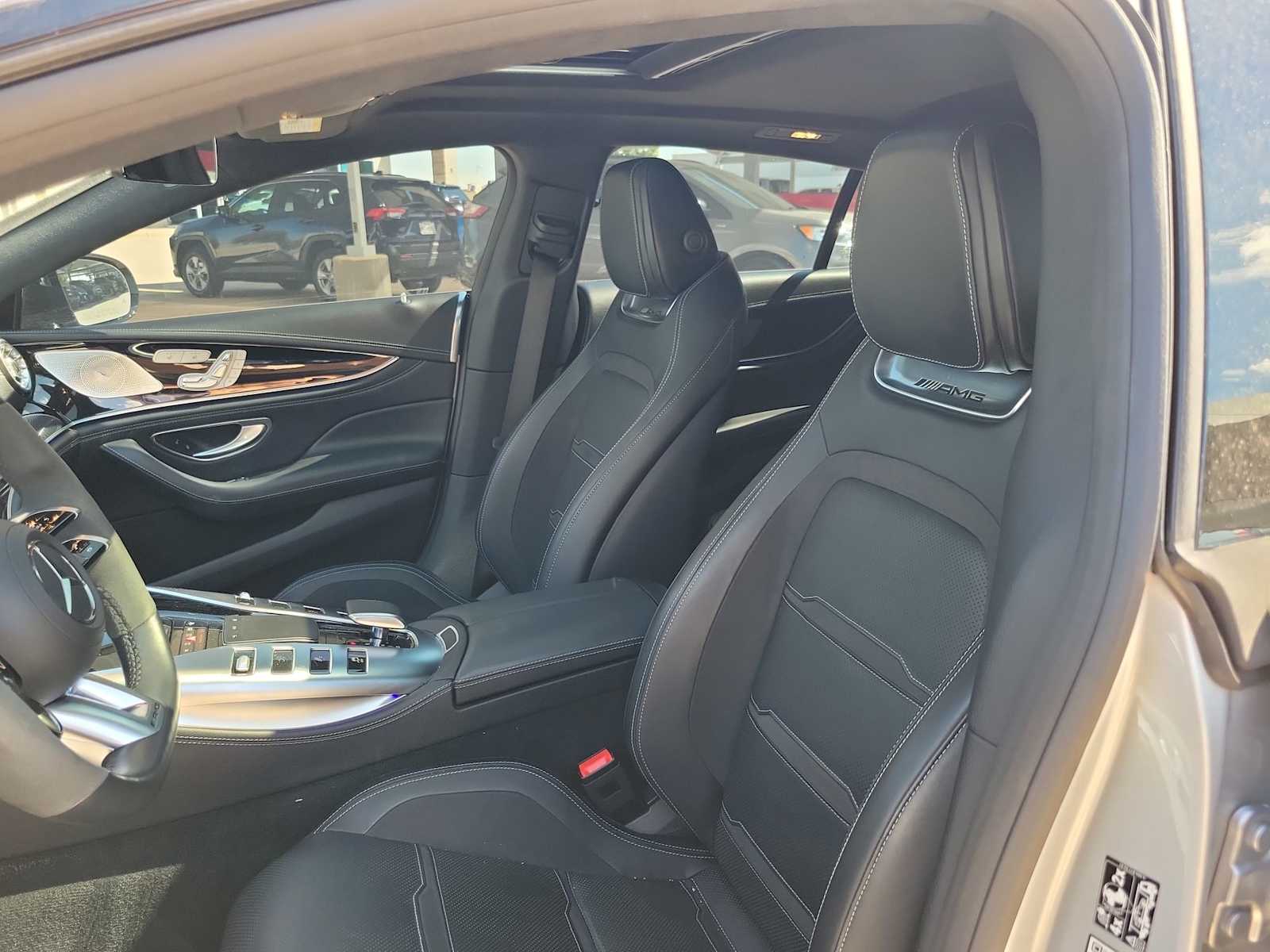 Thumbnail: 2022 Mercedes-Benz AMG GT - 11