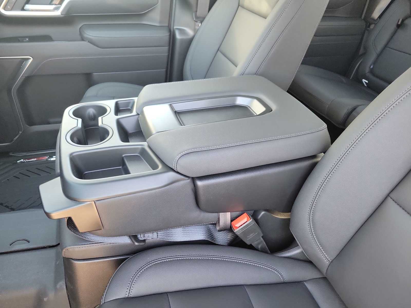 Thumbnail: 2026 Chevrolet Silverado 2500 - 16