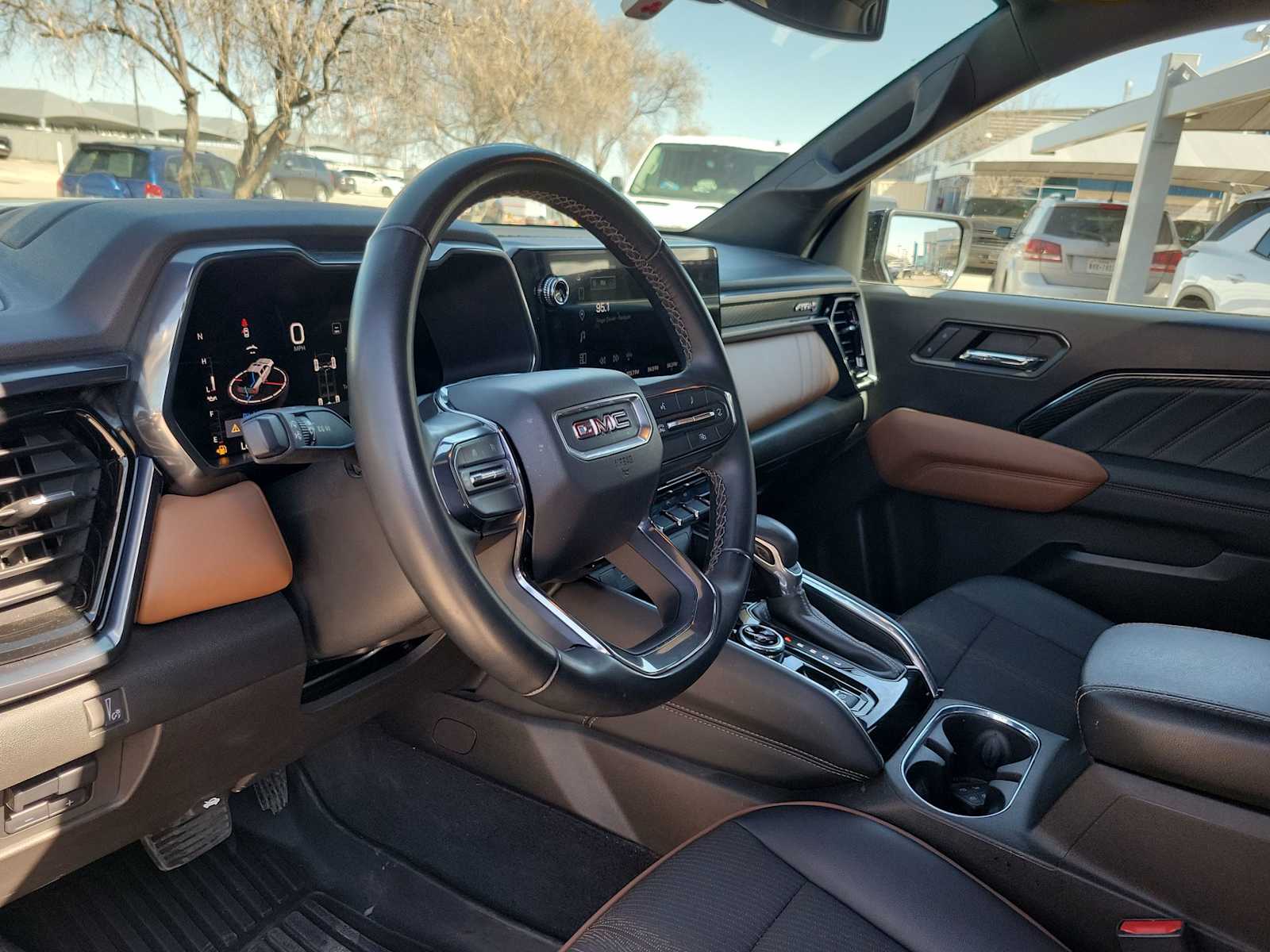 Thumbnail: 2023 GMC Canyon - 2