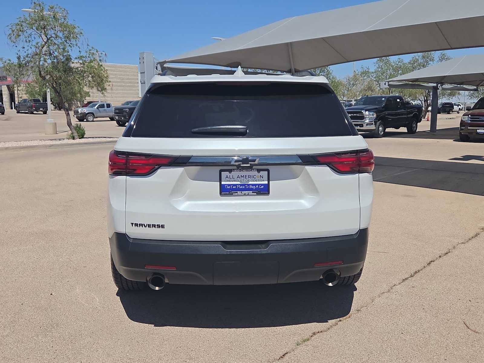 Thumbnail: 2023 Chevrolet Traverse - 7