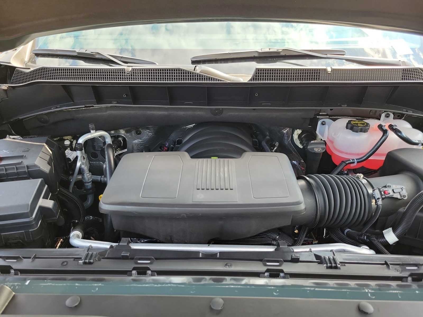 Thumbnail: 2026 Chevrolet Silverado 1500 - 9