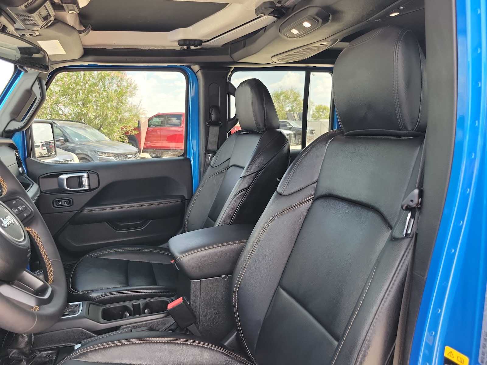 Thumbnail: 2024 Jeep Gladiator - 11