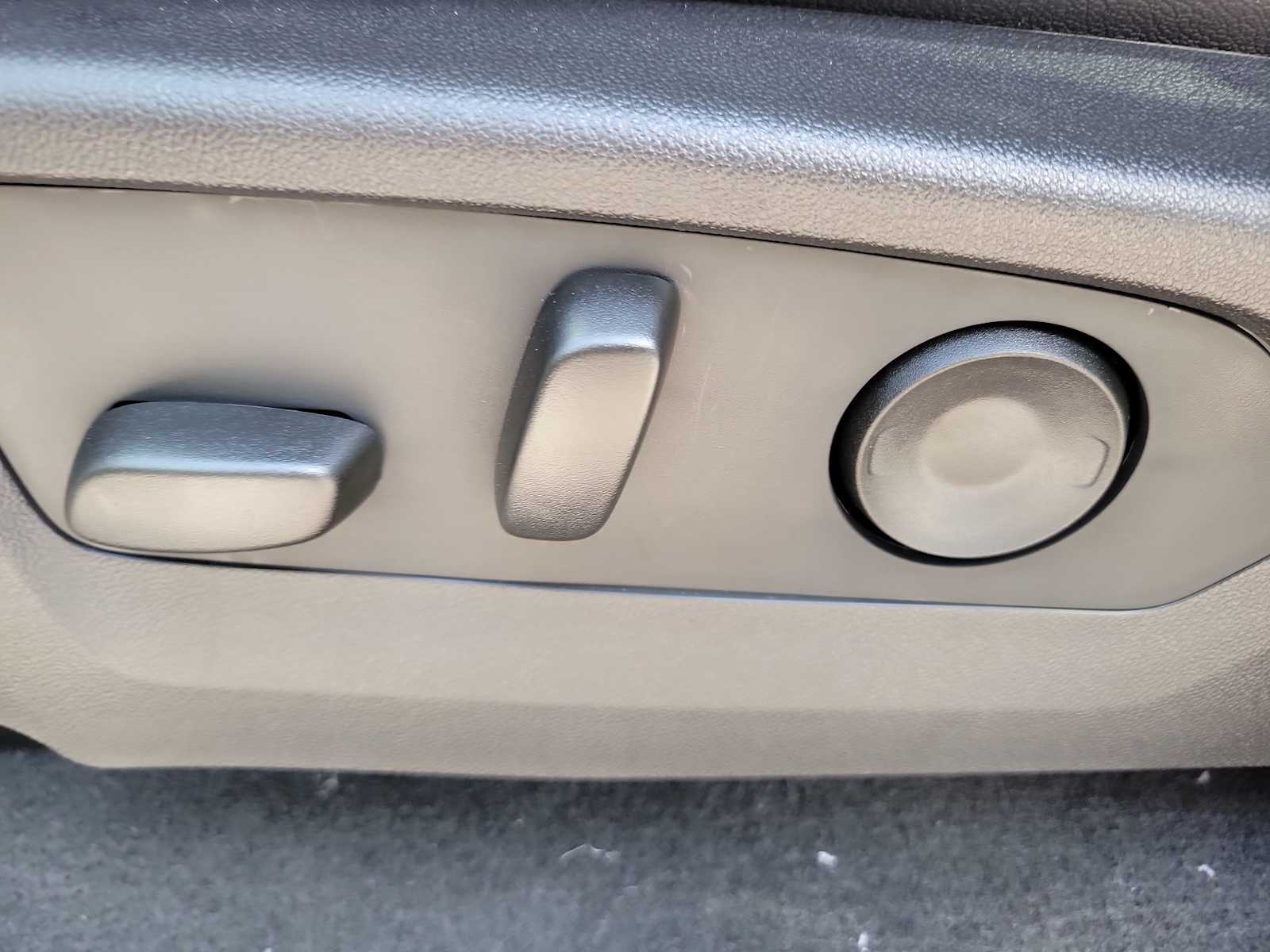 Thumbnail: 2026 Chevrolet Colorado - 14