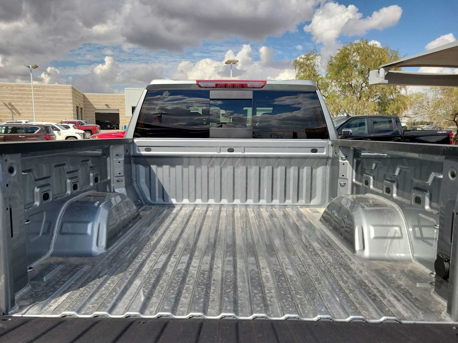 Thumbnail: 2026 Chevrolet Silverado 1500 - 19