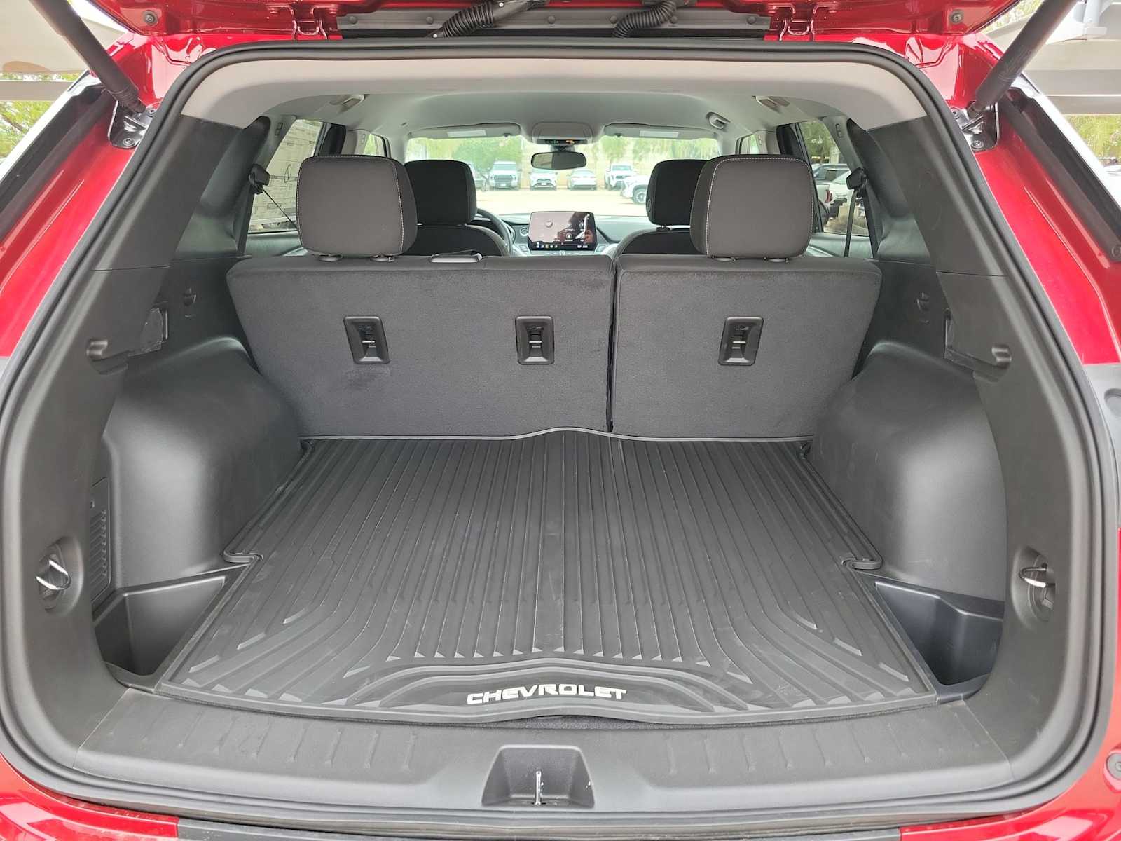 Thumbnail: 2025 Chevrolet Blazer - 19