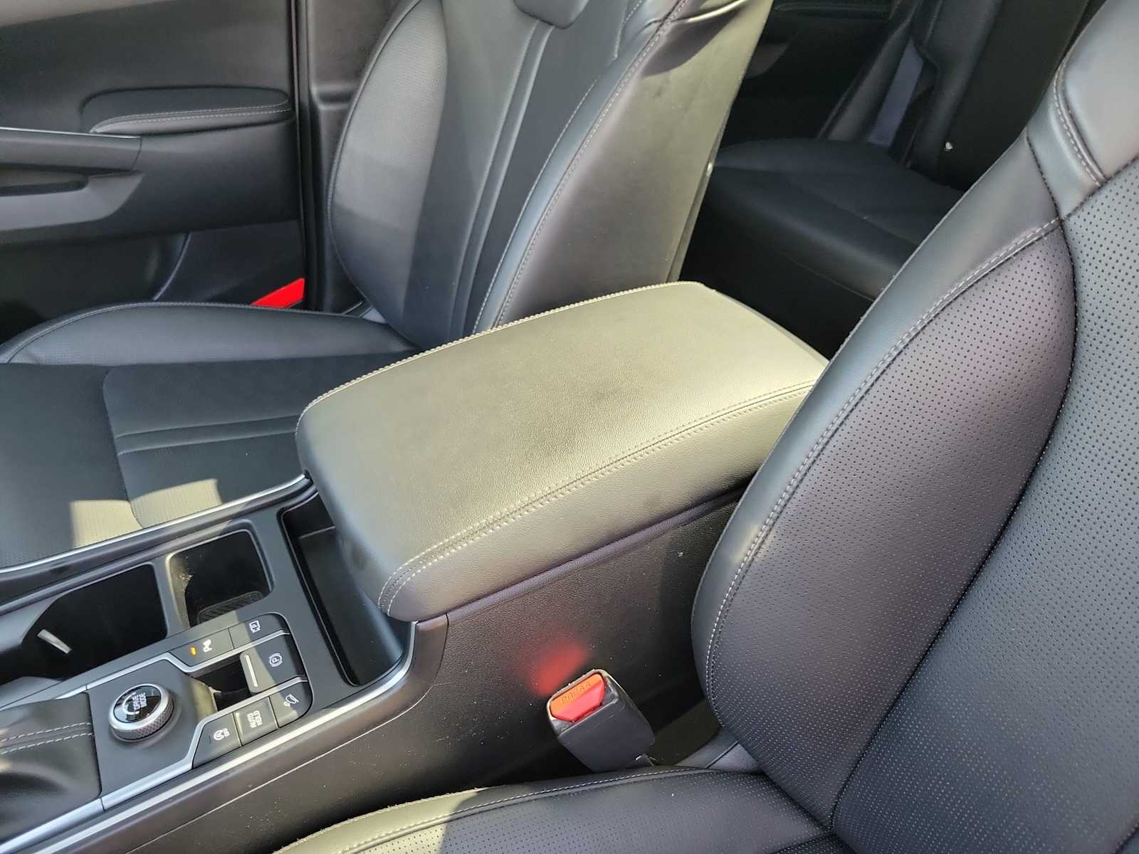 Thumbnail: 2025 Kia Sorento - 16