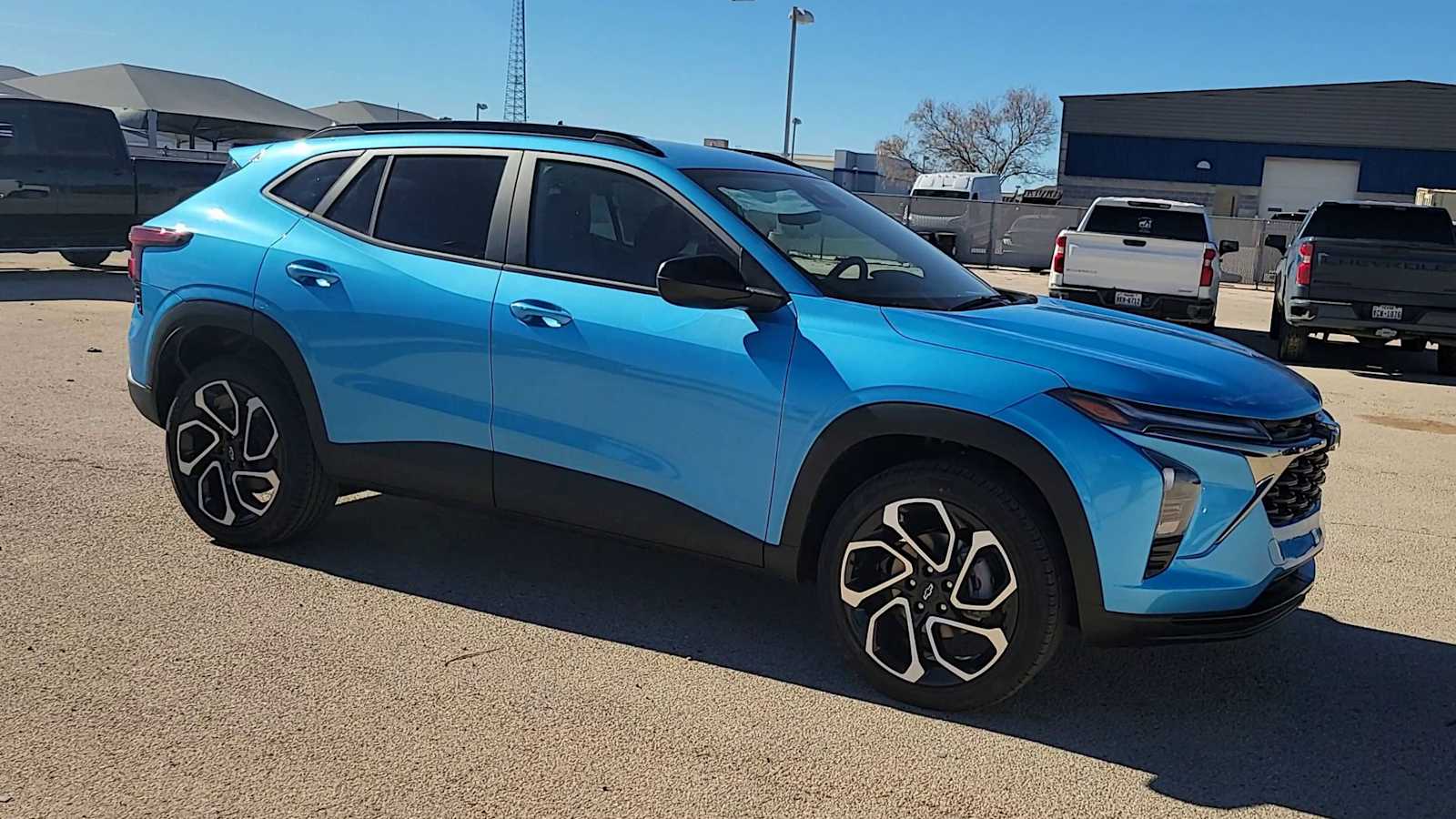 Thumbnail: 2026 Chevrolet Trax - 3