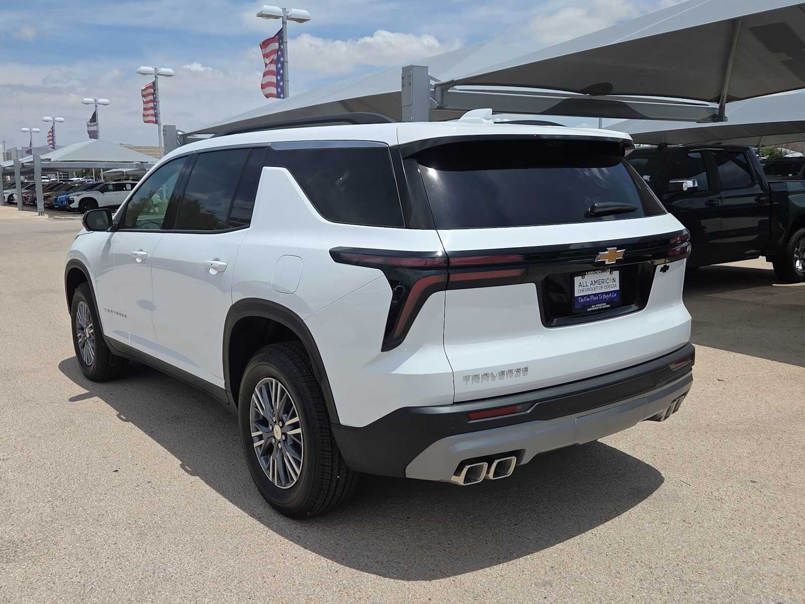Thumbnail: 2026 Chevrolet Traverse - 6
