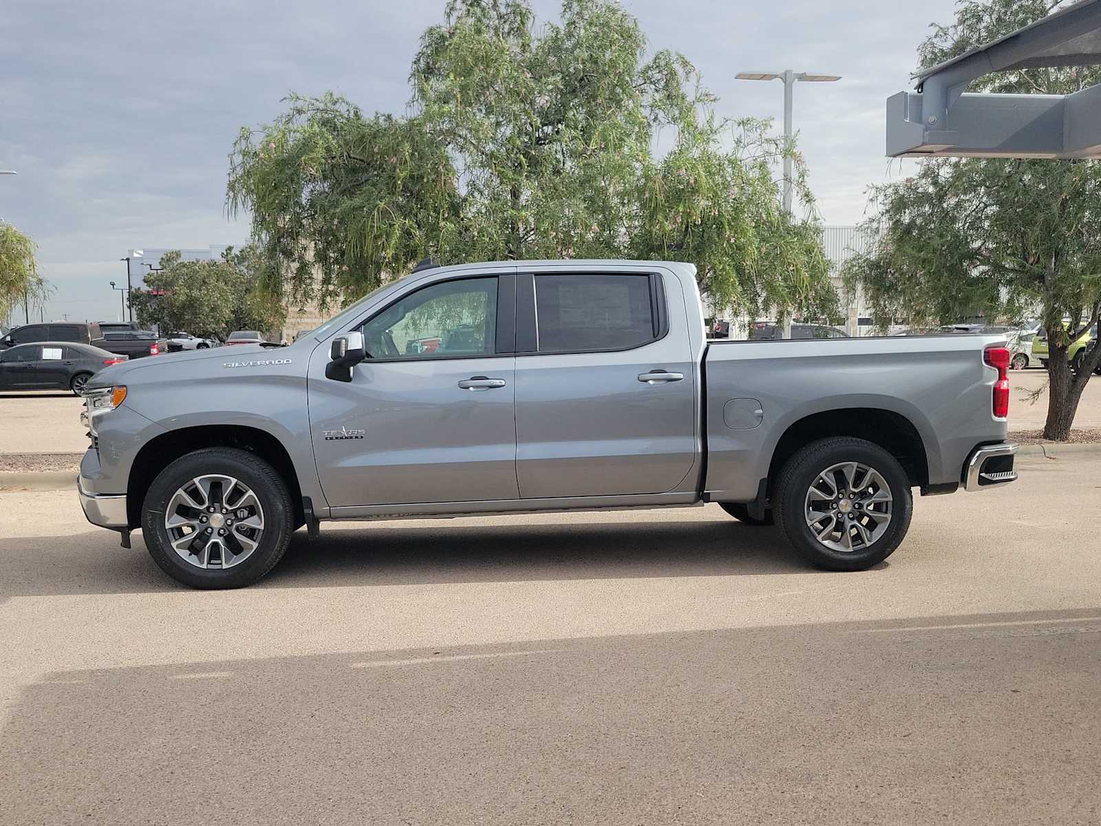 Thumbnail: 2026 Chevrolet Silverado 1500 - 5