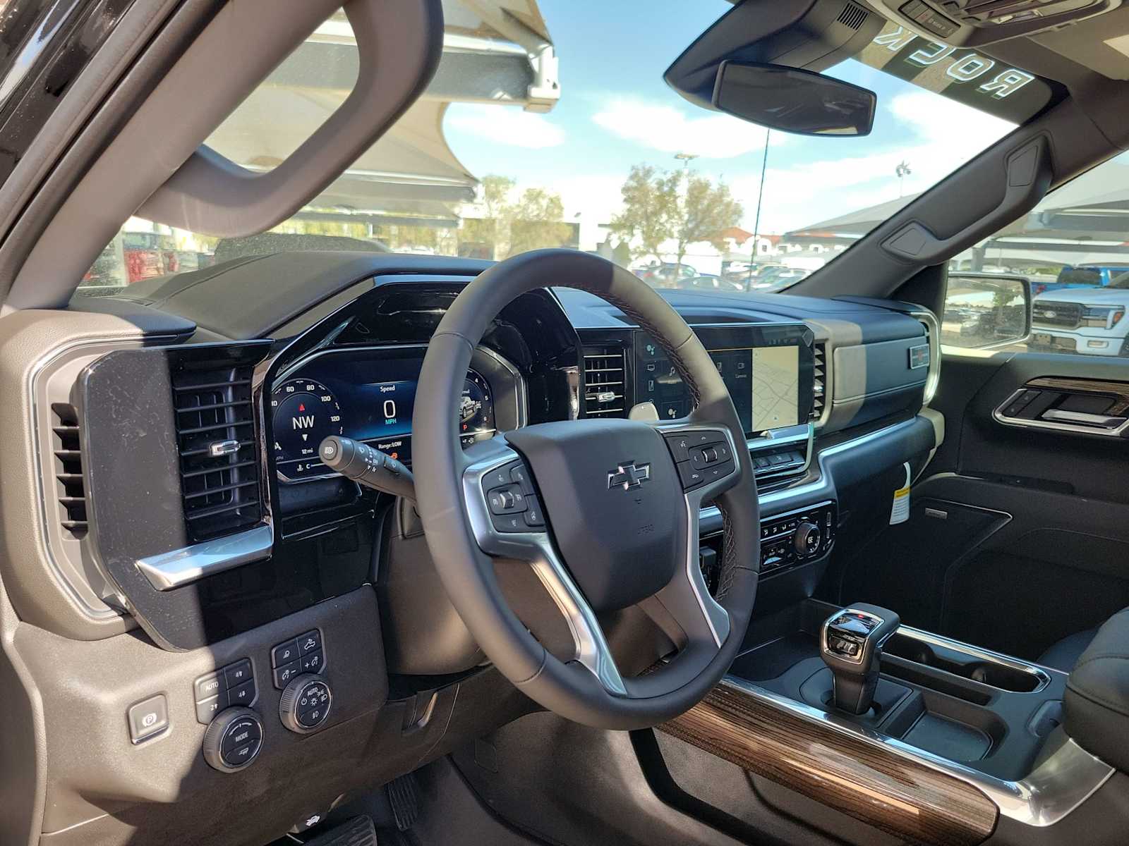 Thumbnail: 2025 Chevrolet Silverado 1500 - 2