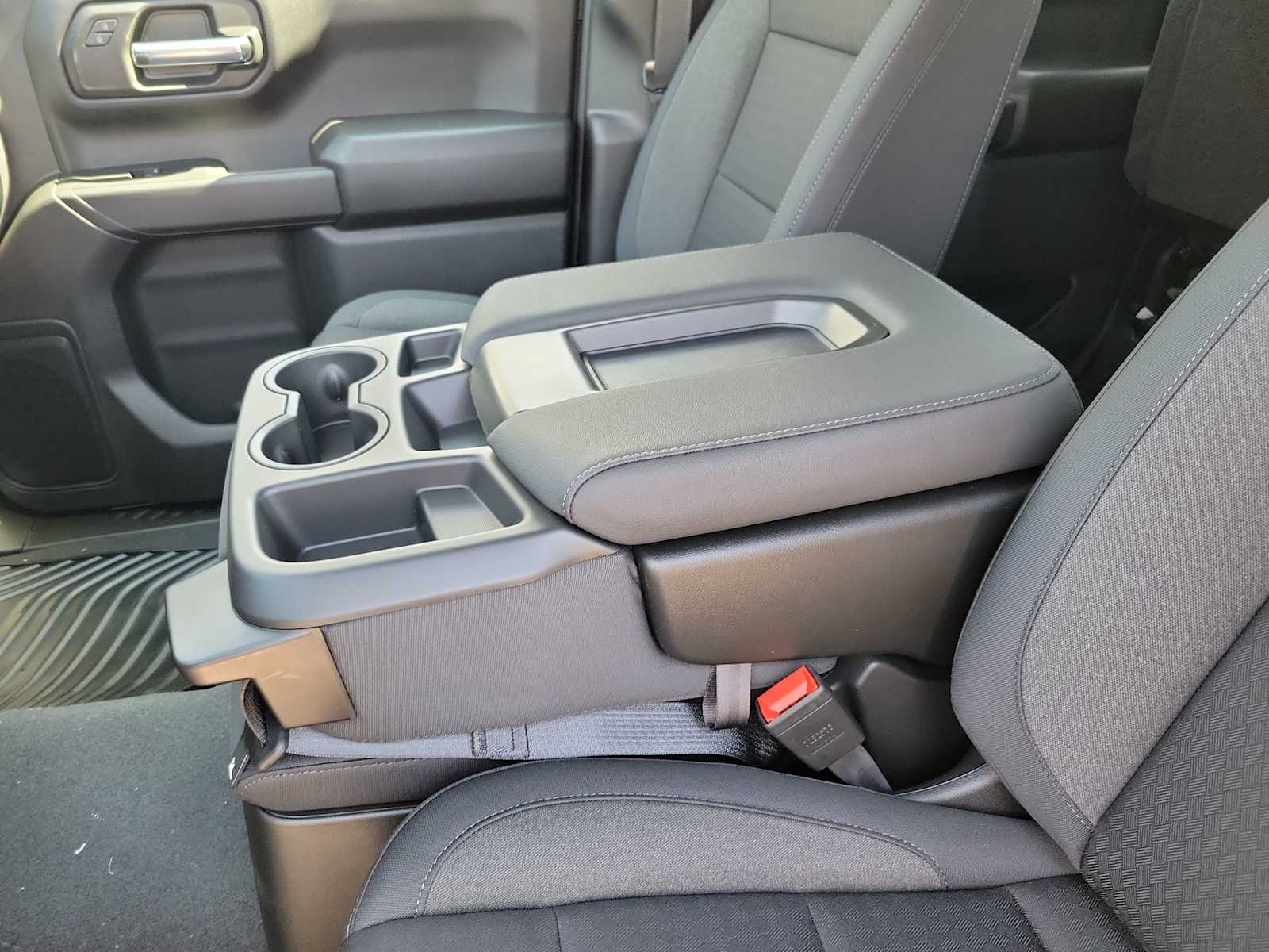 Thumbnail: 2026 Chevrolet Silverado 1500 - 16